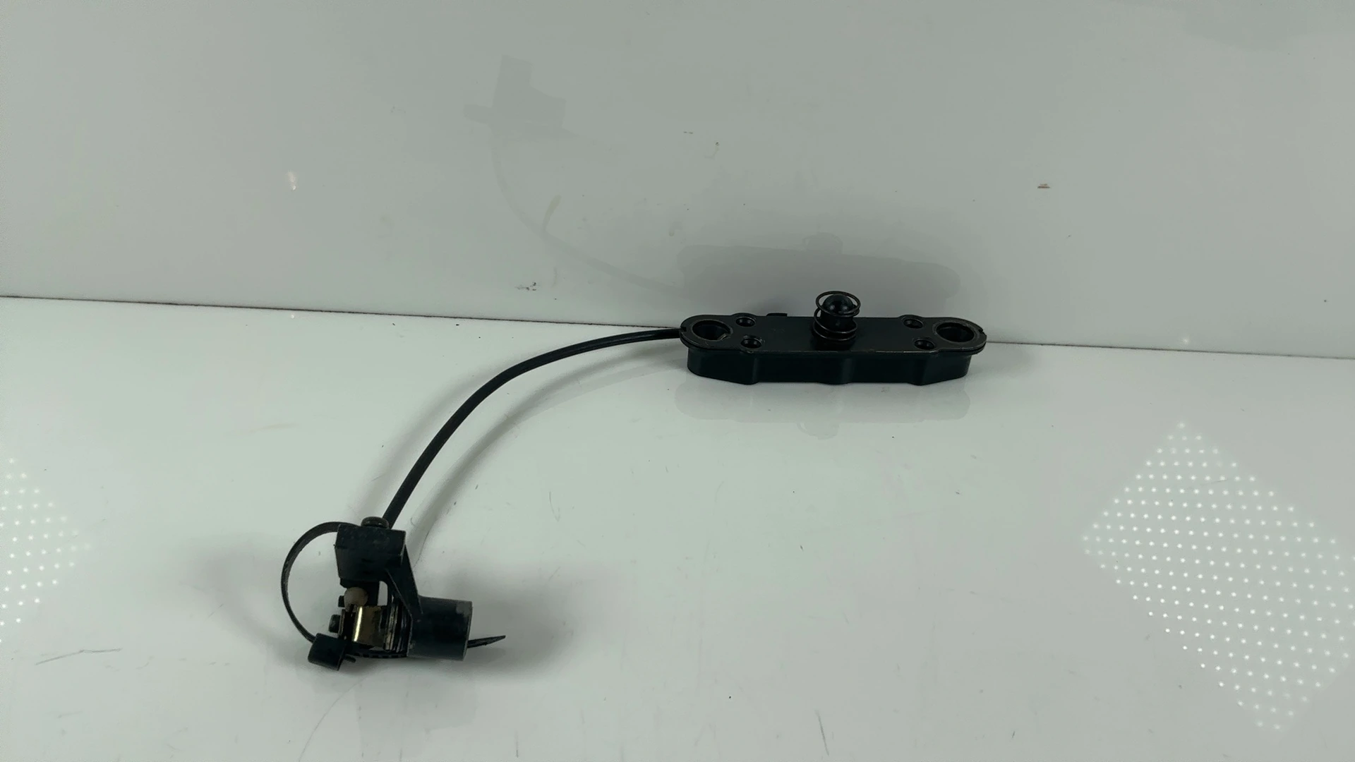 Suzuki Bandit GSF1200 1200cc Seat Lock Latch Catch Mechanism 1996-00 45215-26E00 - Image 7