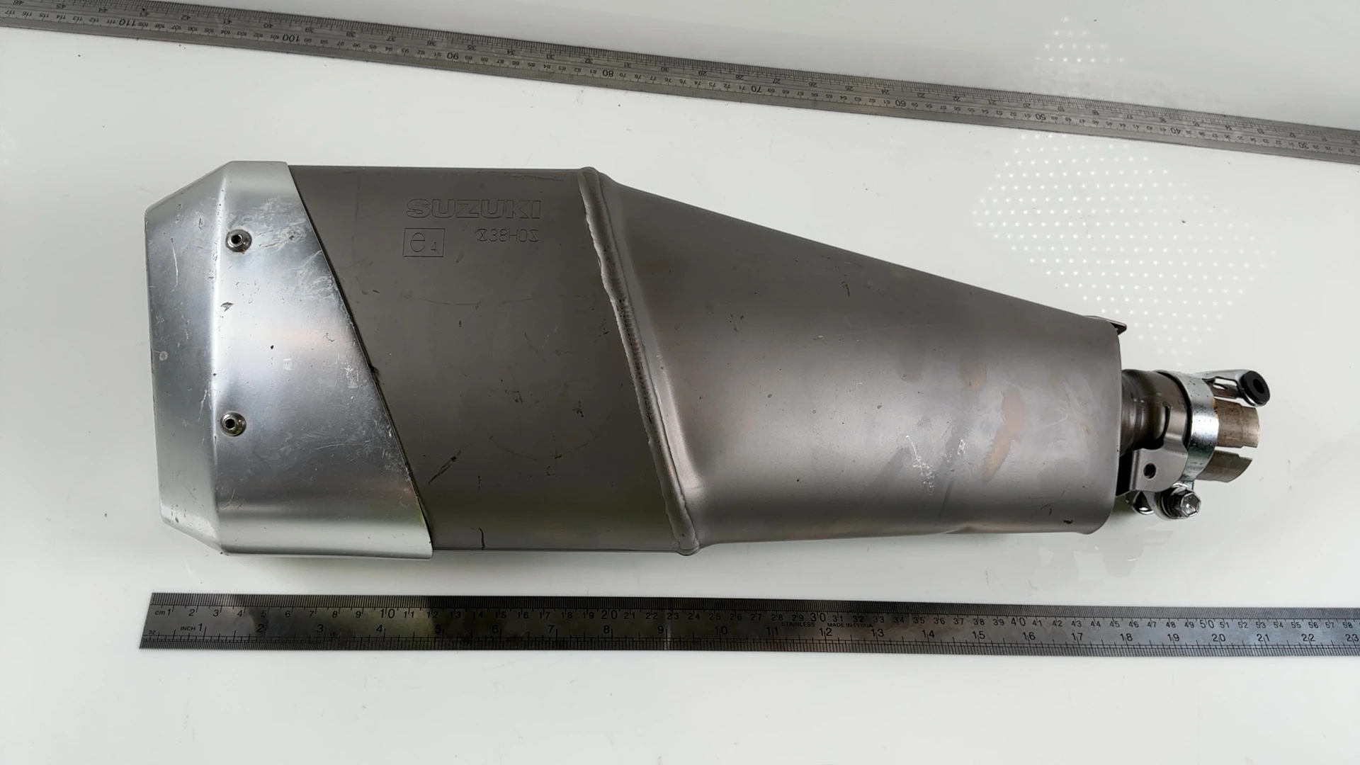 Suzuki GSXR750 GSX-R 750 750cc Exhaust Muffler 2008-2010 OEM 14310-38H00 38H0 - Image 4