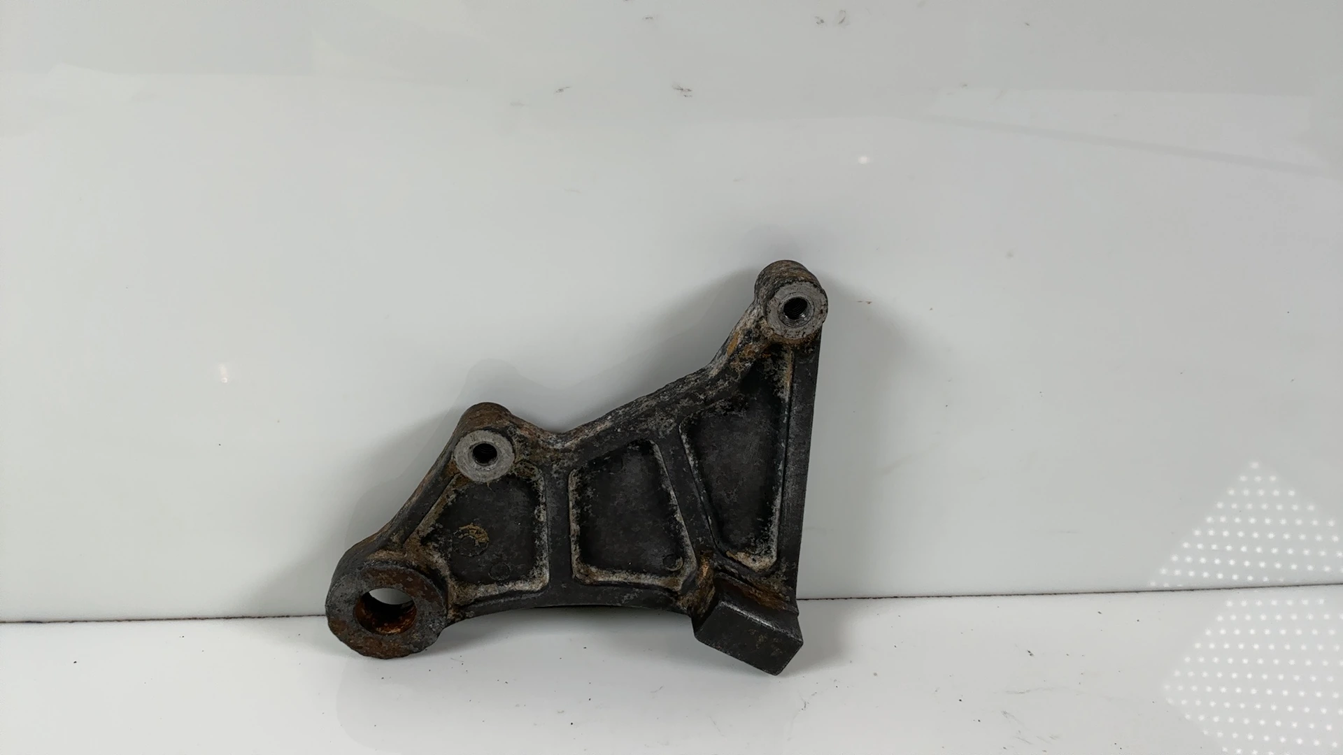 Honda NSR125 JC20 125cc Rear Brake Caliper Bracket 1988-1994 OEM 43110-KY4-003 - Image 2
