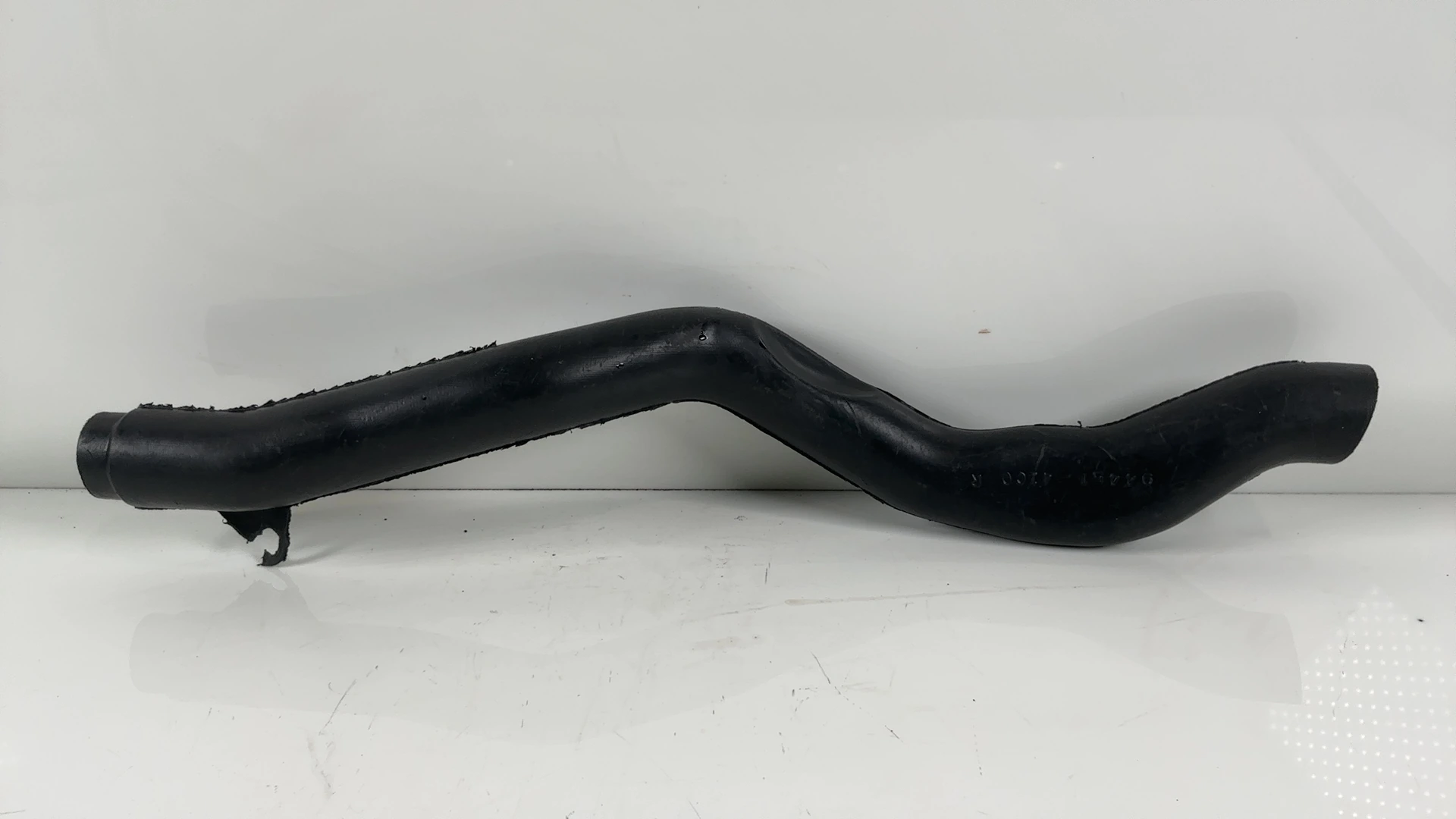 Suzuki GSX-R1100 GV73 1100cc Right Air Intake Duct Tube 1989-1992 OEM 94451-41C00 - Image 2