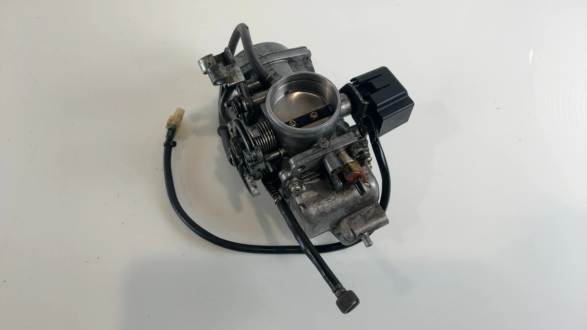 Honda SLR 650 Vigor RD09 644cc Carburetor 1997-2002 OEM 16100-MAK-601 - Image 1