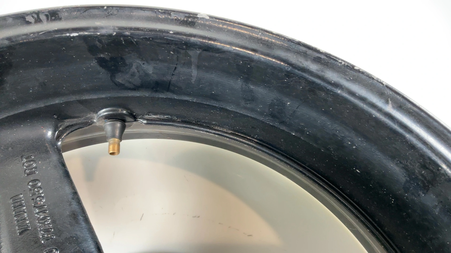 Yamaha YZF R6 YZFR6 600 Rear Wheel Rim 1999-2002 OEM 5EB-25338-00-33 ROH 5EB - Image 10