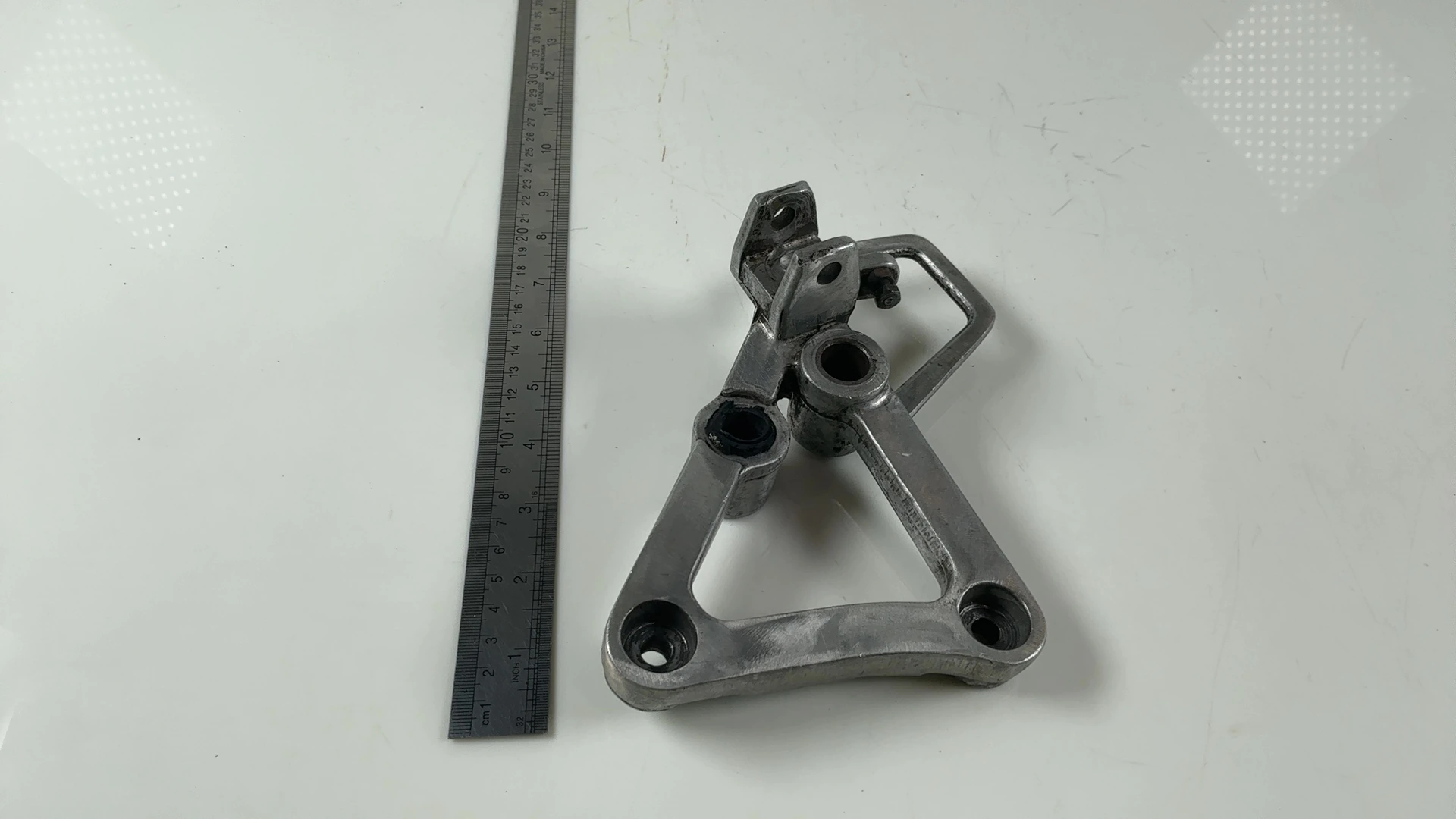Honda CBR600F PC19 600 Front Right Foot Rest Hanger 1987-1990 OEM 50600-KT8-000 - Image 4