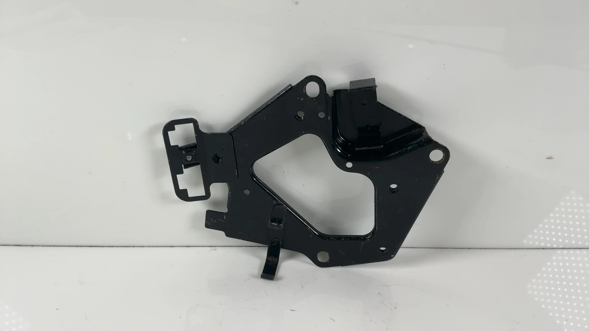 Kawasaki KZ550 B 550 CC Electrical Component Mount Bracket 1980 1983 11043-1876 - Image 1