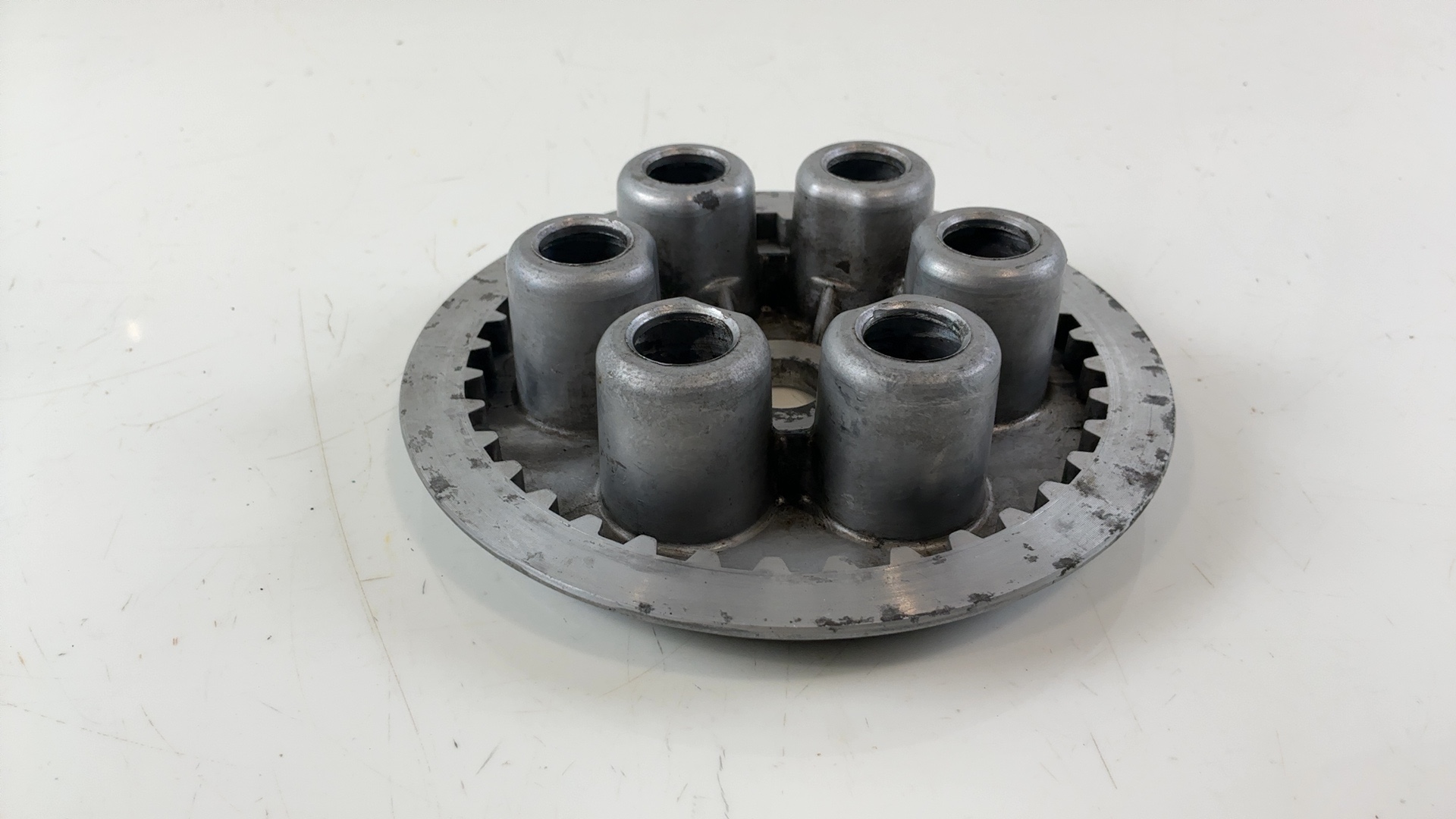 Suzuki GS550 GS550E 550cc Clutch Pressure Plate 1977-1981 OEM 21462-14301 - Image 3