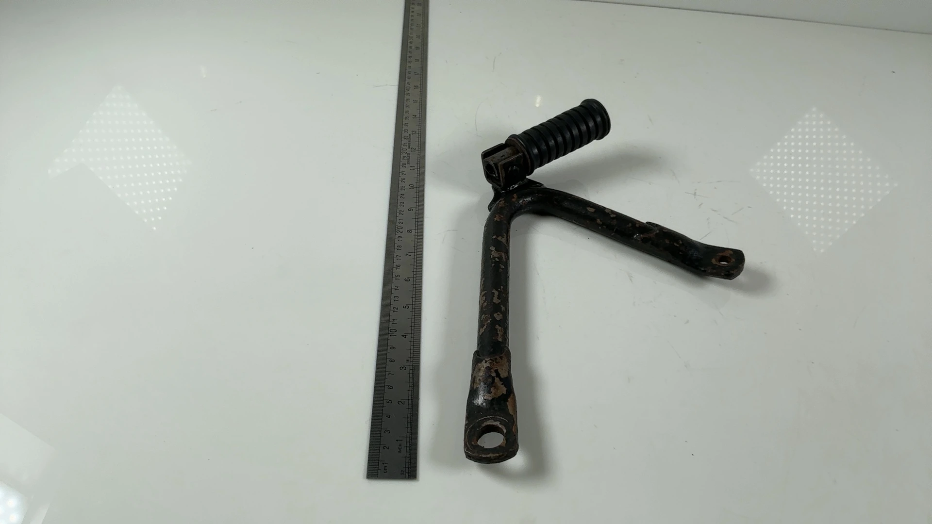 Yamaha RS100 RS 100 Right Rear Footrest Hanger 1974-79 OEM 1Y8-27420-00 - Image 4