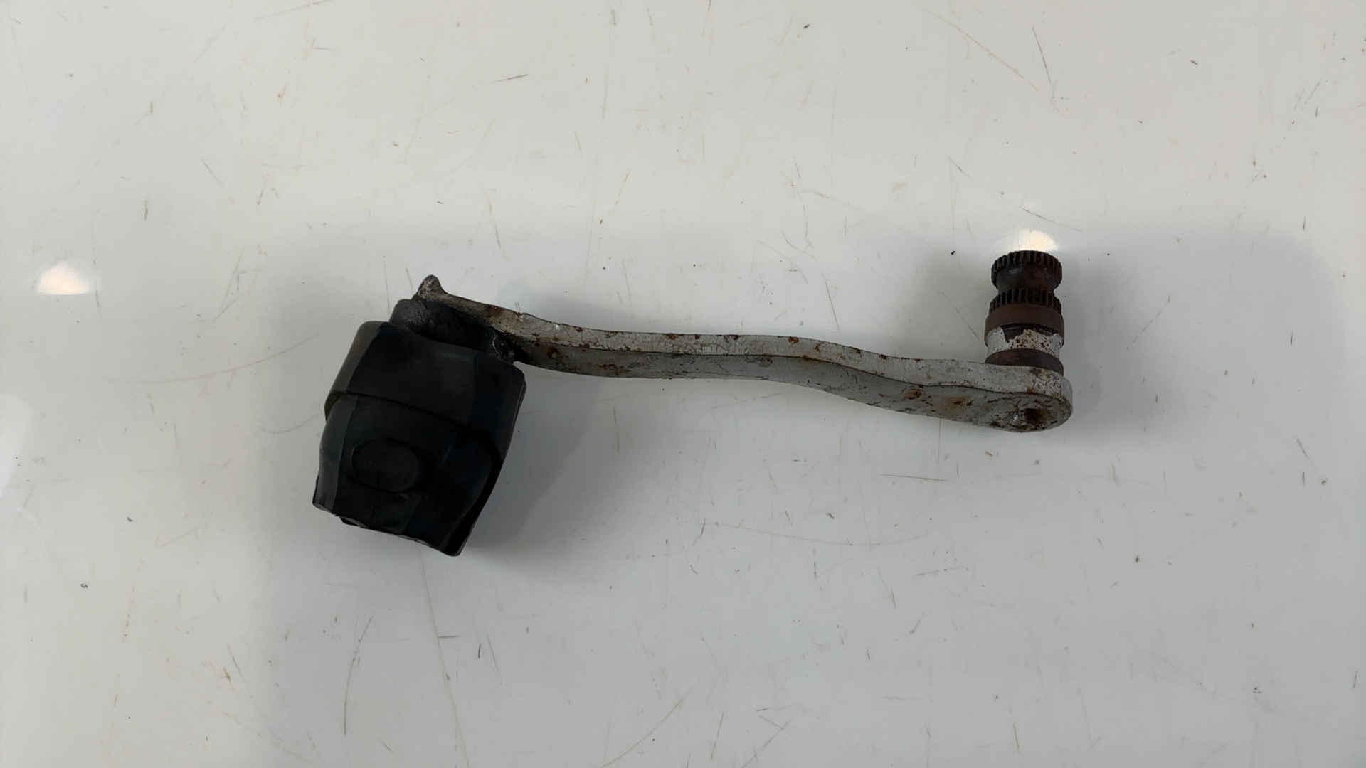 Honda Interceptor VF750F 750 Rear Brake Pedal 1983 1985 OEM 46500-MB2-010 - Image 4