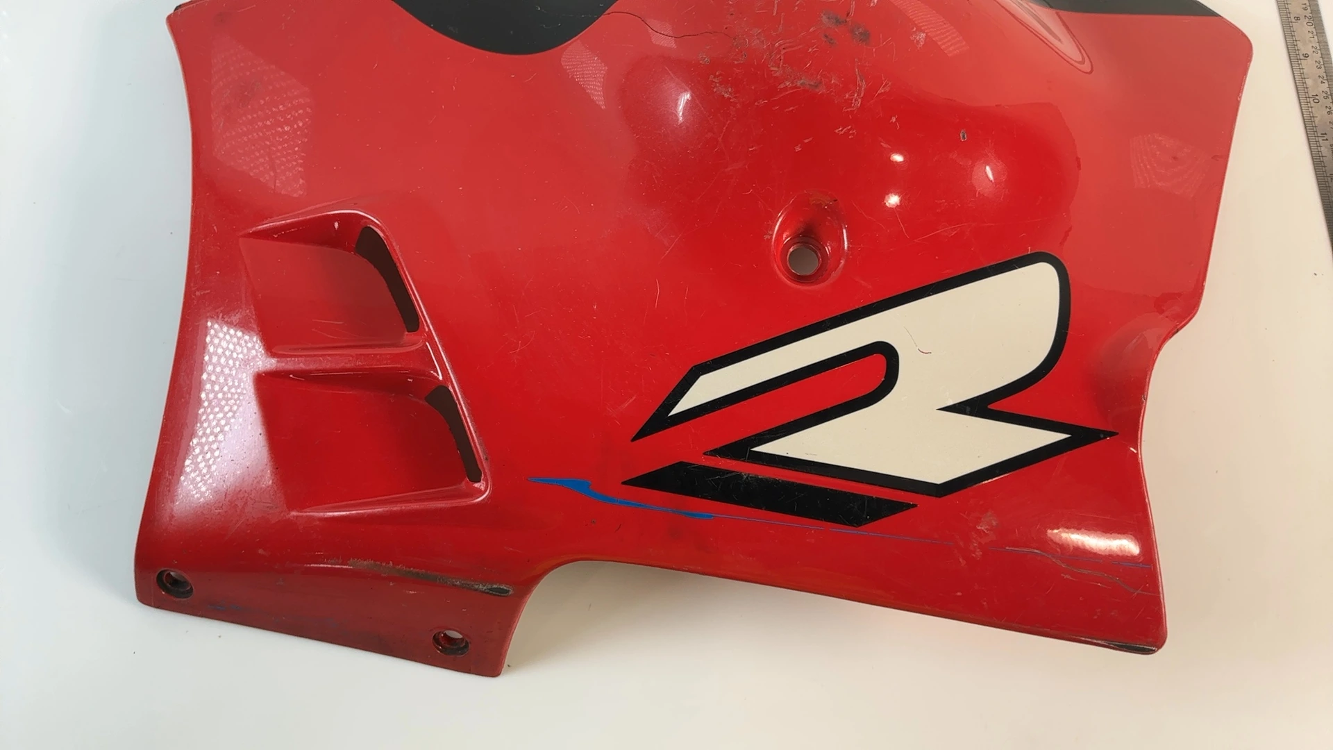 Suzuki GSX-R 1100 GV73B 1100cc Left Mid Fairing 1990 1991 OEM 94481-17C00 - Image 5