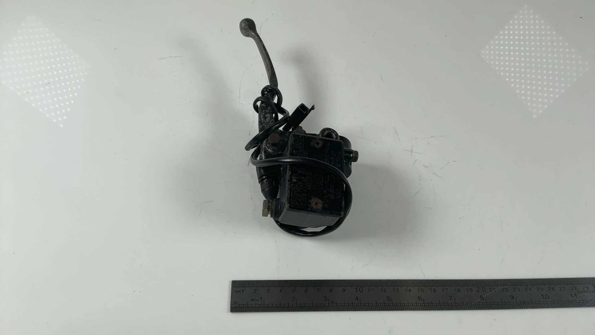 Yamaha Maxim XJ700 700cc Front Brake Master Cylinder 1985-86 OEM 3SD-25870-20-00 - Image 5