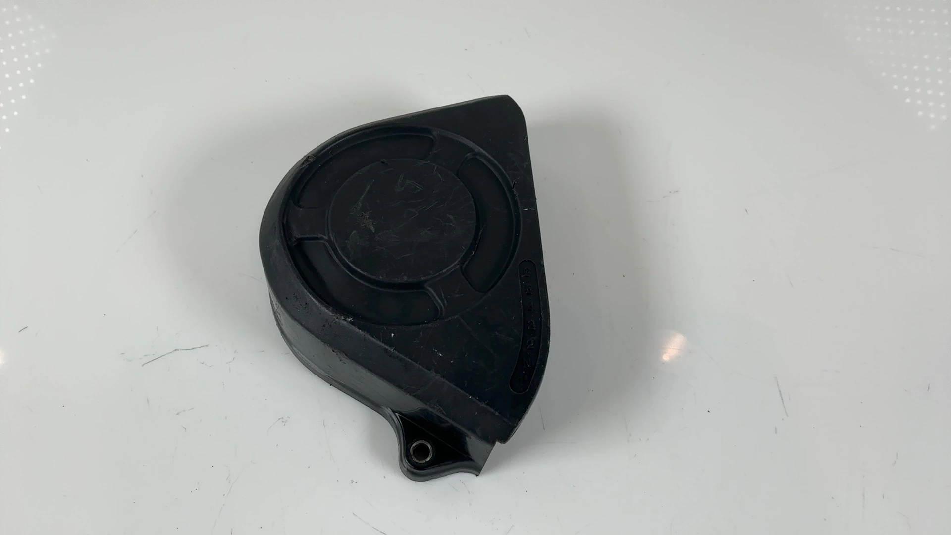 Honda CBR600F PC31 600cc Front Sprocket Cover 1995-1998 OEM 11350-MV9-670 - Image 2