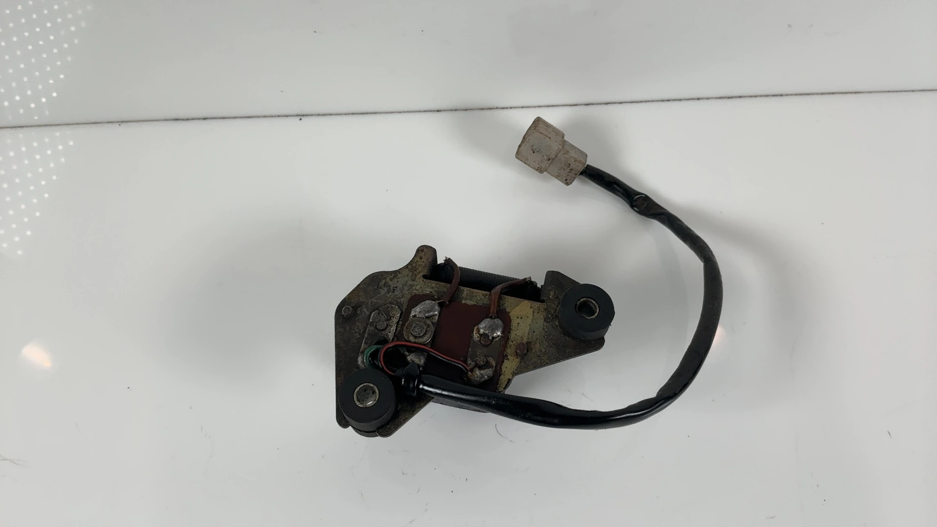 Yamaha XS400 XS650 400cc 650cc Voltage Regulator 1976-1979 OEM 1L9-81910-50-00 - Image 4