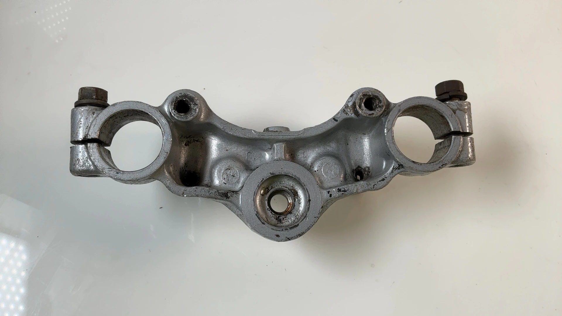 Suzuki TS50 ER TS50ERK Upper Fork Bridge Triple Tree Yoke 1979-83 OEM 51311-26500 - Image 1