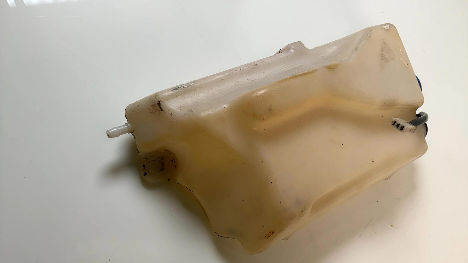 Yamaha DT125R DT 125 125cc 2-Stroke Oil Reservoir Tank 1988-2004 OEM 3BN-21751 - Image 4