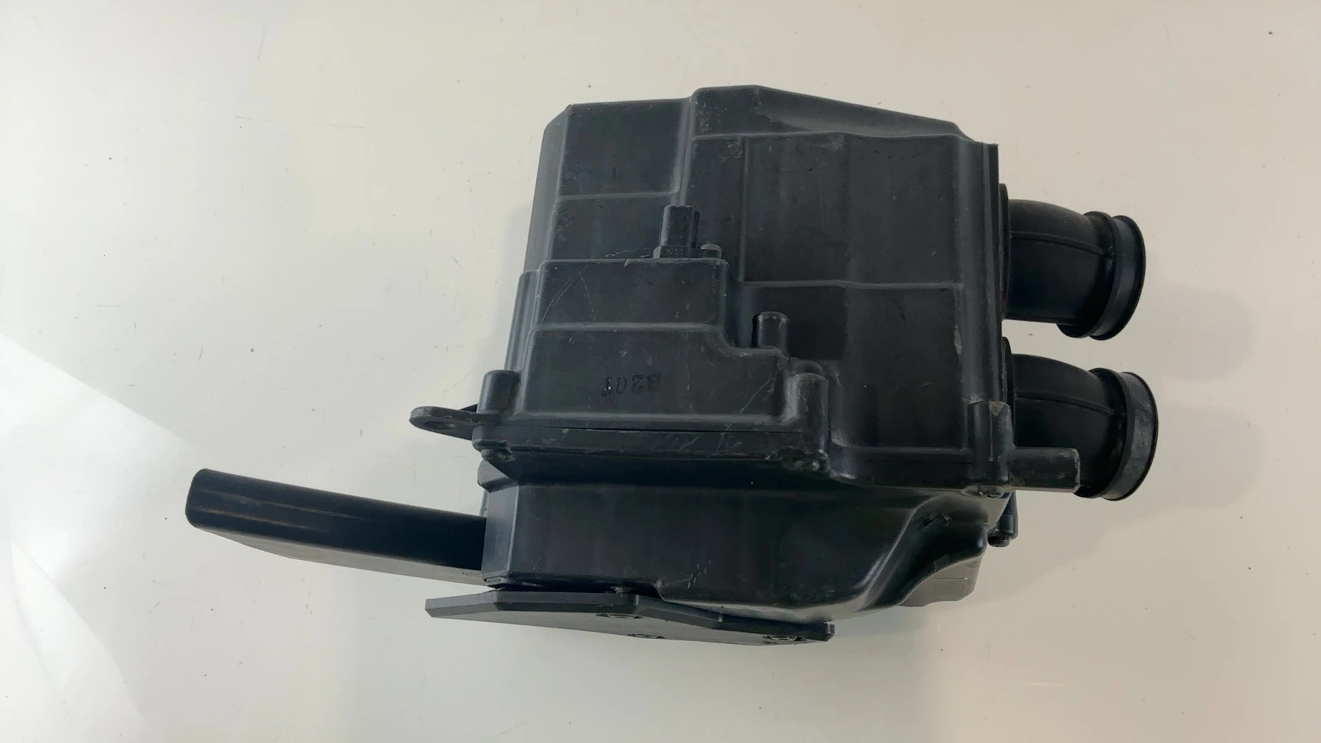 Kawasaki Ninja 250R EX250J 250cc Airbox Intake Filter Box 2008-12 OEM 11038-0026