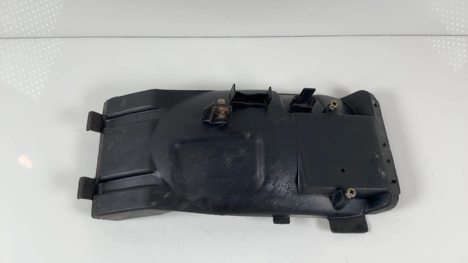 Yamaha FZR600 3HE 600cc Rear Inner Fender Mudguard 1989-1993 OEM 3HE-21629-00 - Image 1
