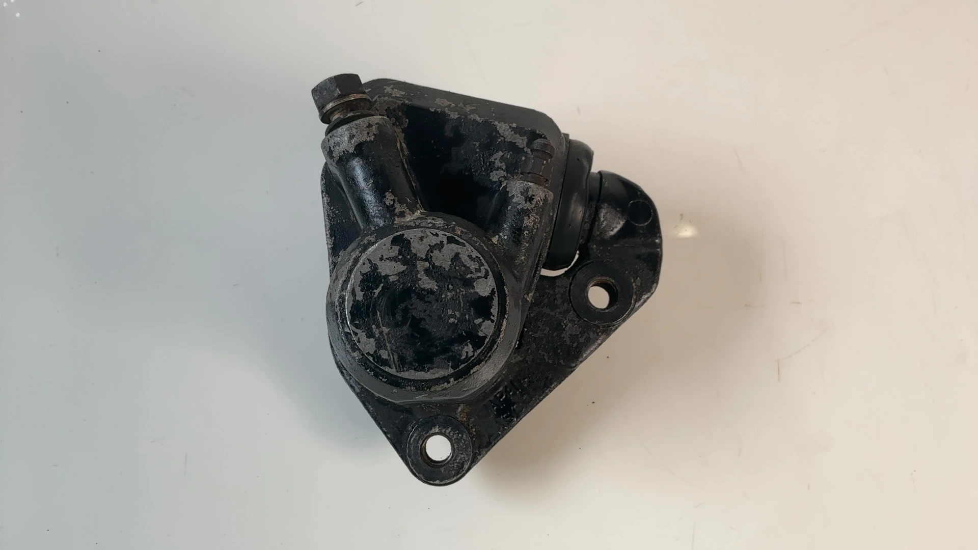 Suzuki GS750 GS750E 750cc Front Right Brake Caliper 1977-1979 OEM 59300-44002