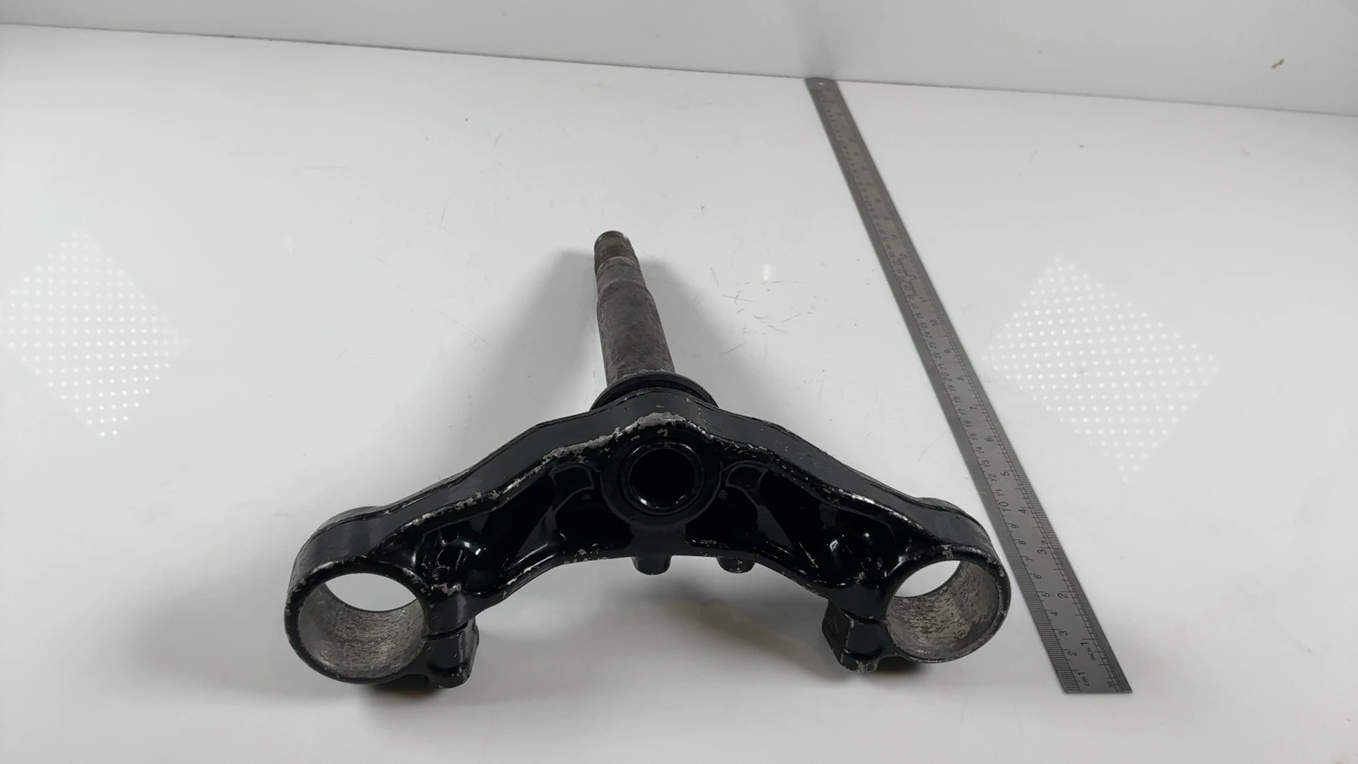 Yamaha FZ750 FZ 750 750cc Lower Triple Tree Clamp 1985-1988 OEM 1AE-23340-00-00 - Image 3
