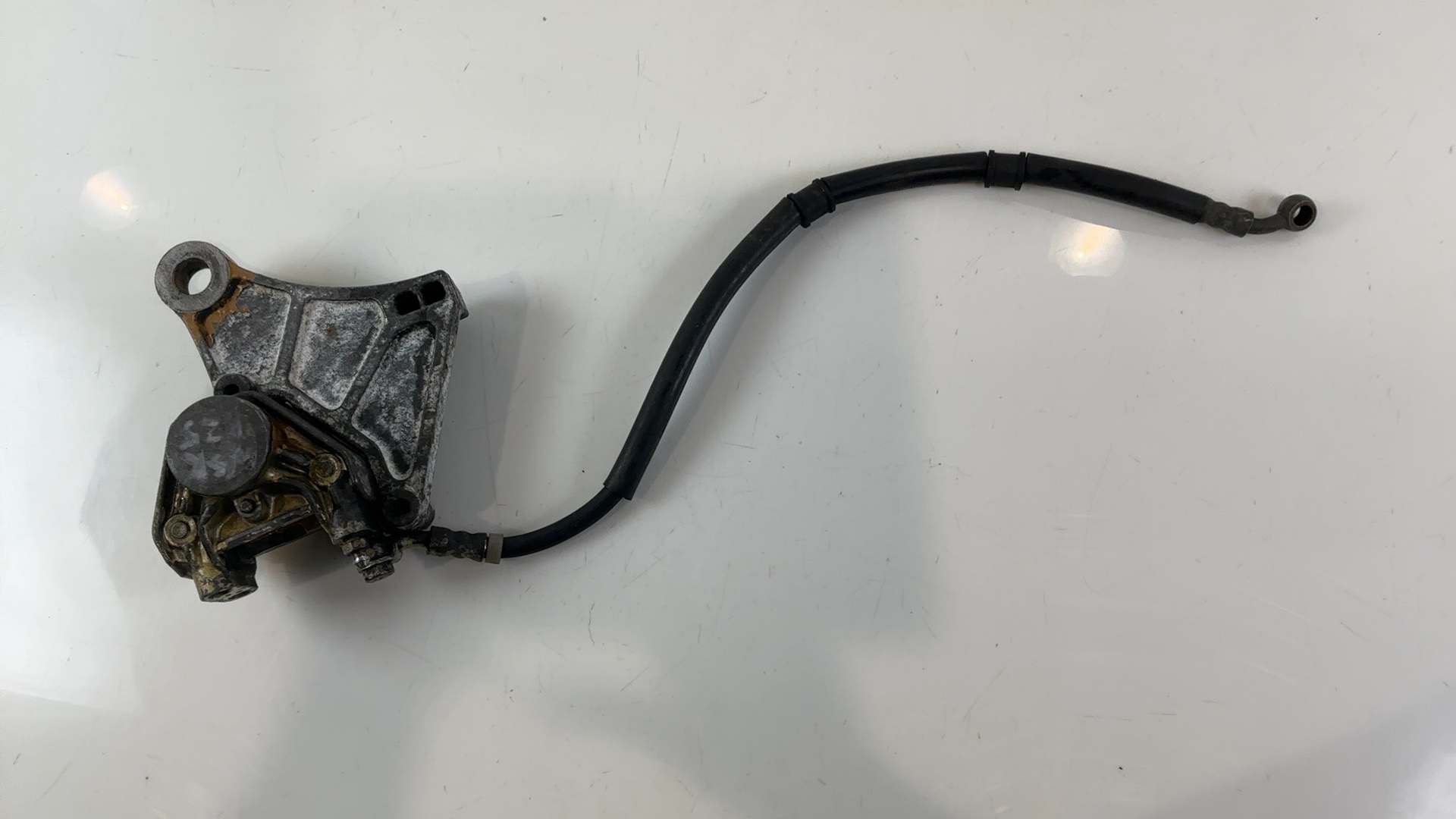Honda NSR125R JC20 125cc Rear Brake Caliper 1990-1996 OEM 43100-KY4-611 - Image 2