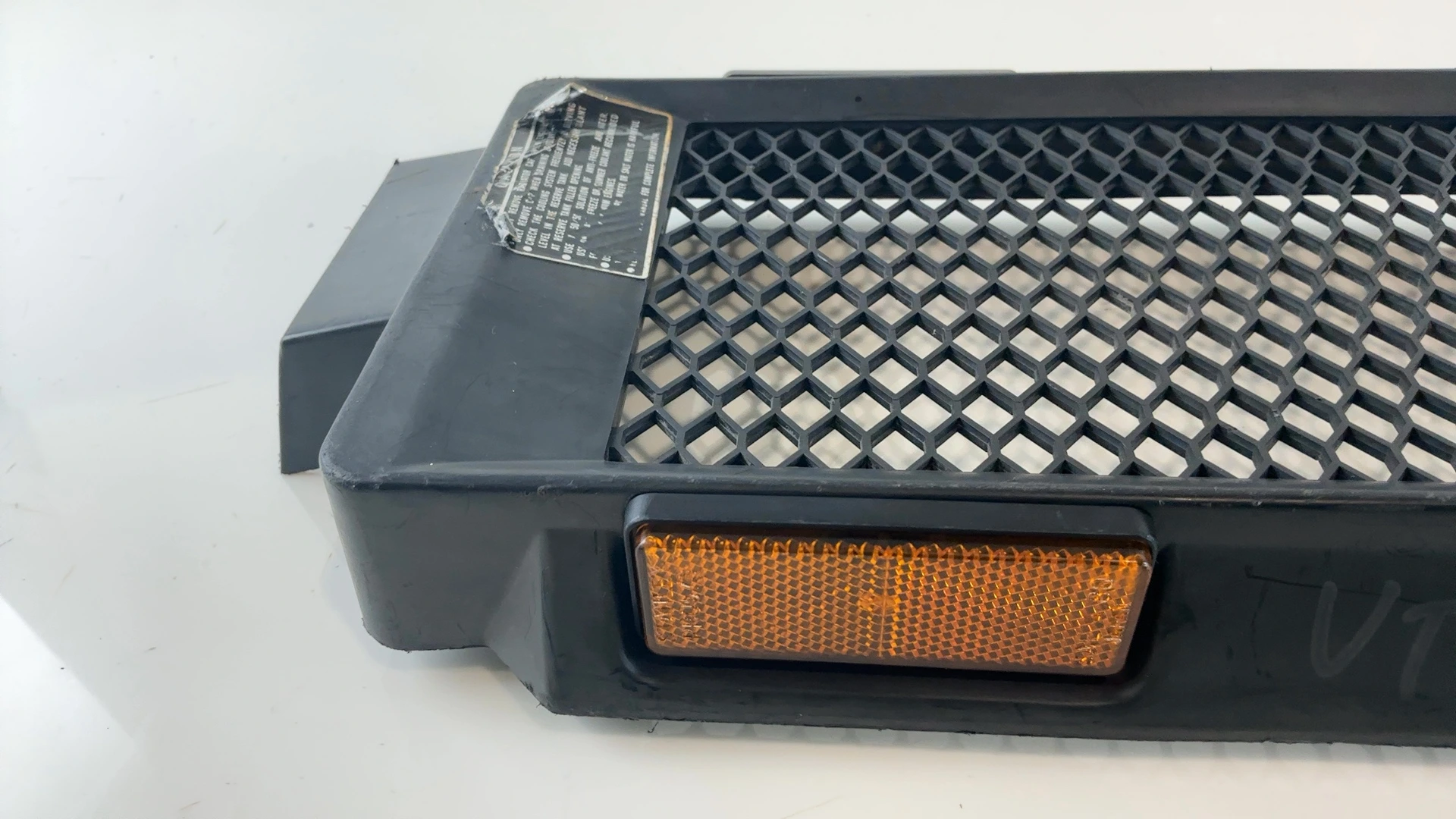 Honda Shadow VT750C 750 CC Radiator Cover Grill 1983 1984 OEM 19032-ME9-000 - Image 6