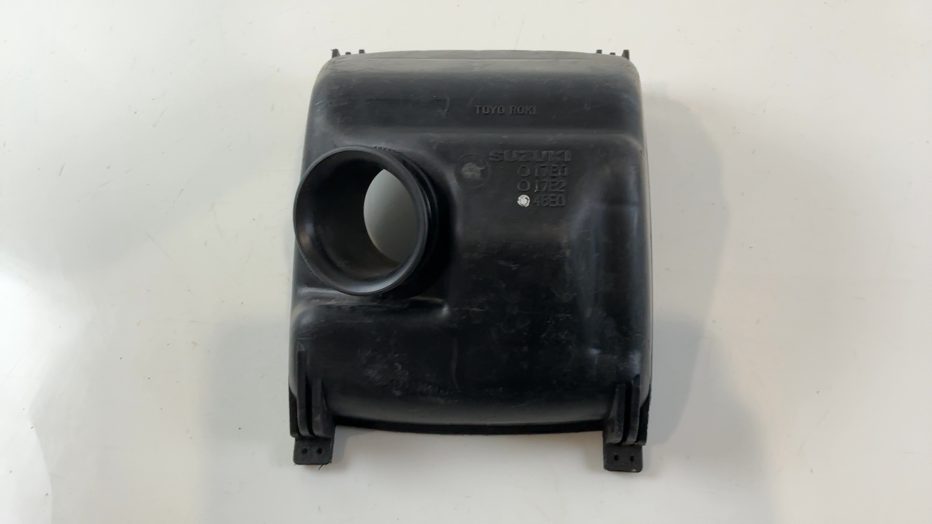 Suzuki Bandit GSF1200 Air Filter Box Intake Lid Cover 1995-2001 OEM 13740-27E00 - Image 1