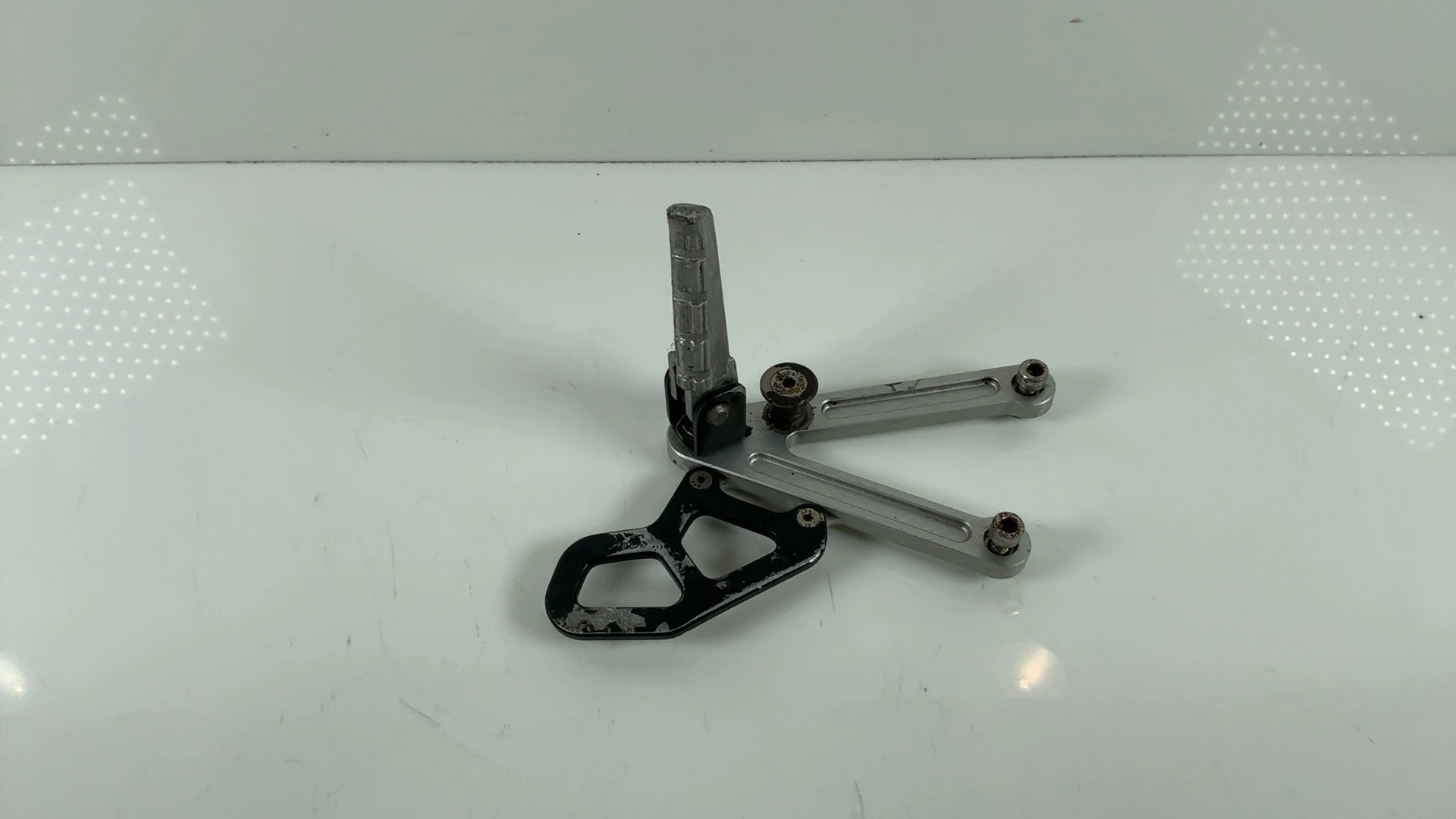 Peugeot XR6 50cc Front Left Footrest Bracket Peg Assembly 2003 2008 OEM 753177