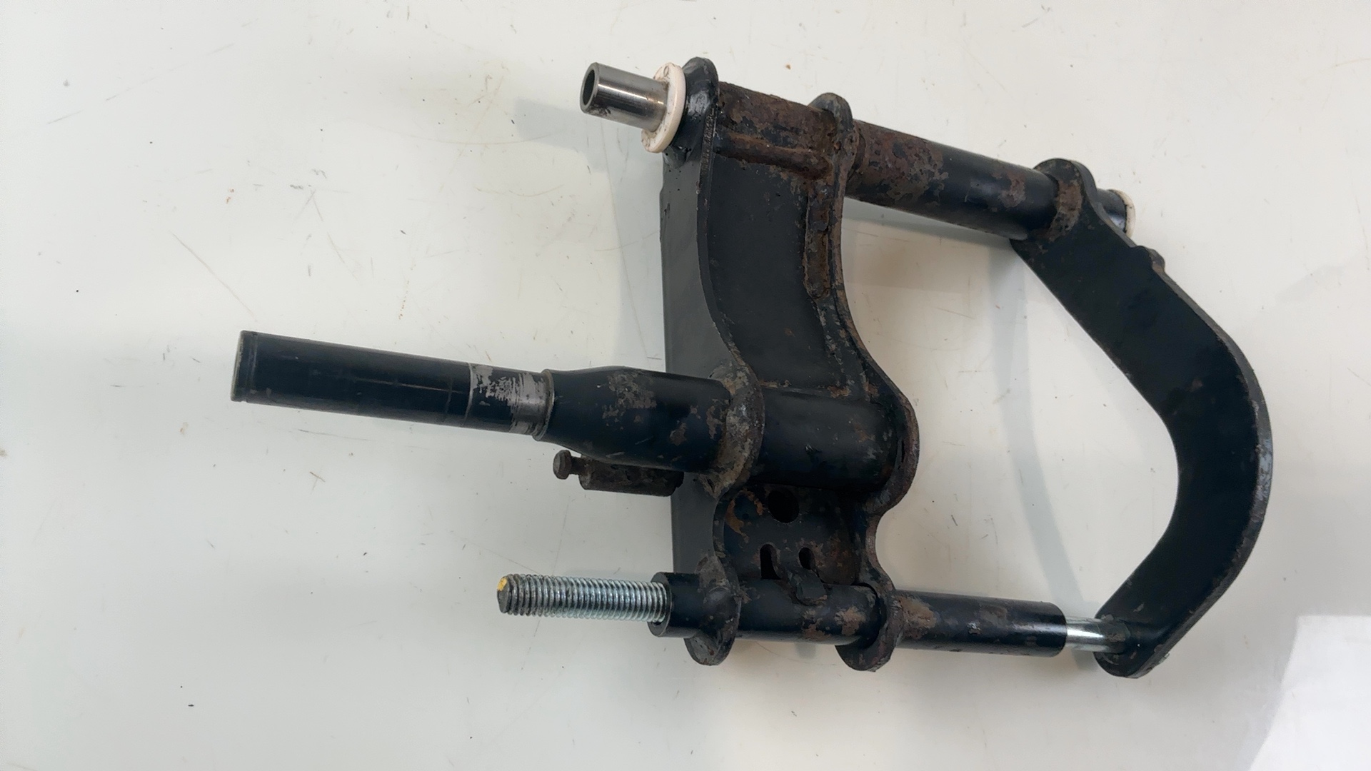 Piaggio X9 M23000 125cc Engine Mount Bracket 2000-2009 OEM 597503 - Image 6