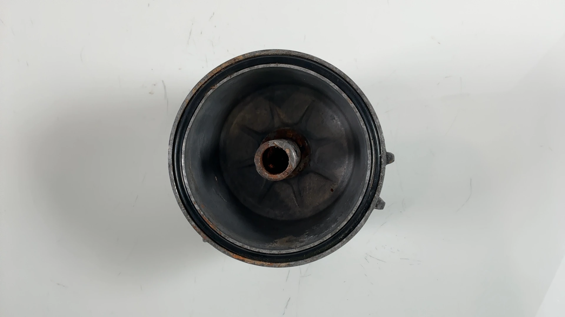 Honda Goldwing GL1200 1200cc Oil Filter Cover 1984-1987 OEM 15411-371-000 - Image 2