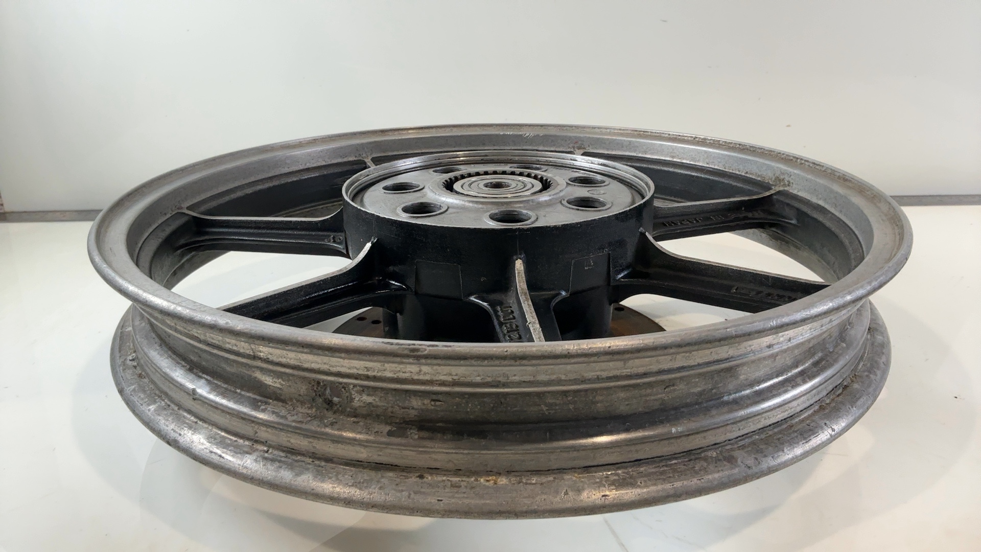 Kawasaki GT750 GT 750 Z750P 750cc Rear Wheel Rim 1982-1994 OEM 41073-1135-2 - Image 17