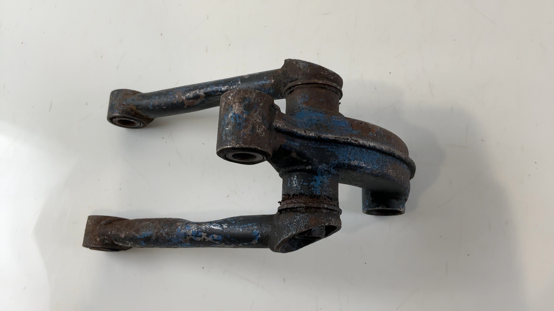 Kawasaki GPZ 305 EX305 305cc Rear Shock Linkage 1983 OEM 39007-1025 - Image 4