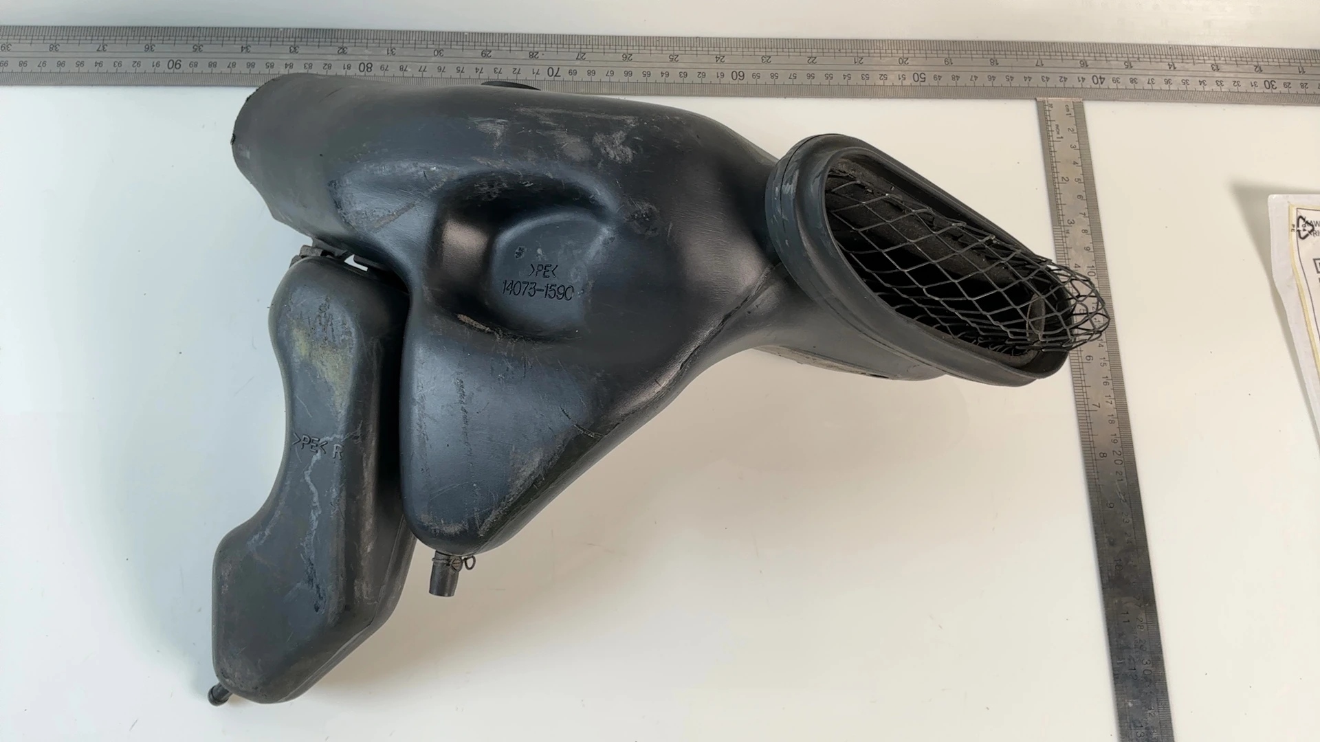 Kawasaki Ninja ZX-9R ZX900B 900cc Right Air Intake Duct 1994-1997 OEM 14073-1590 - Image 3