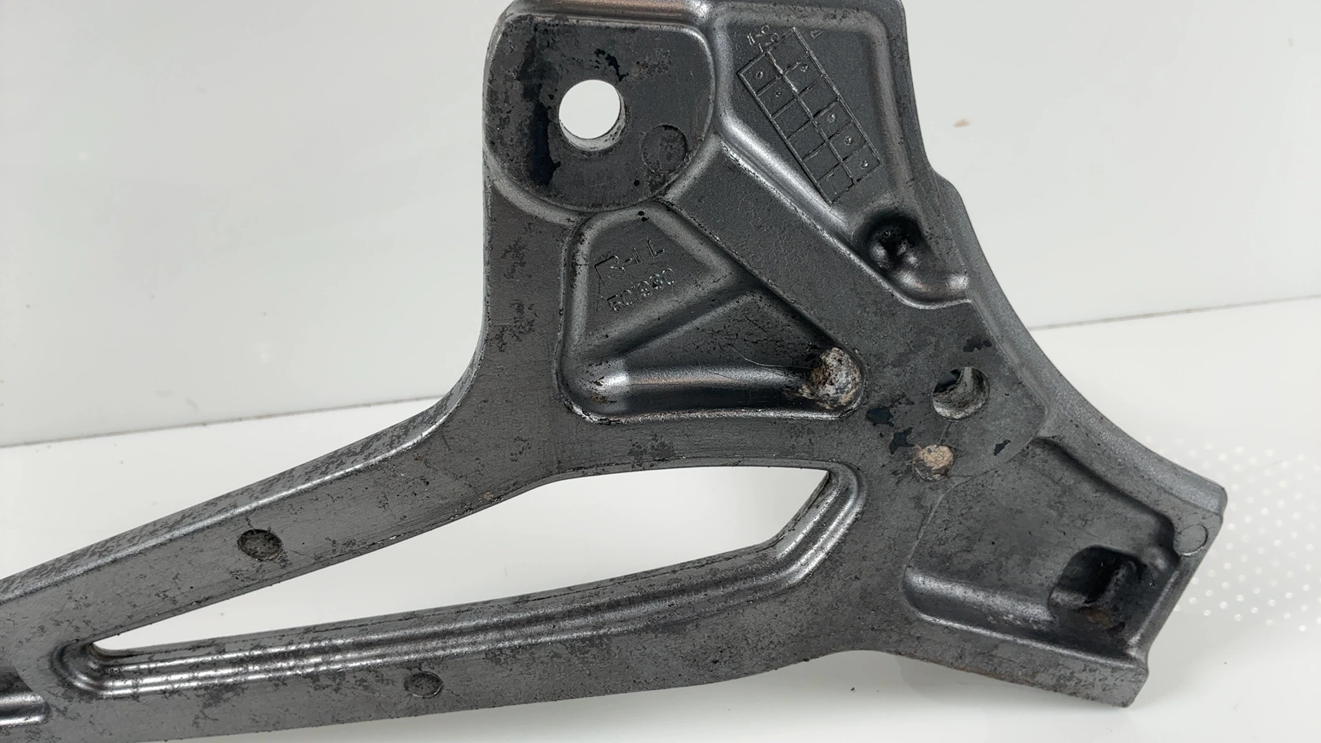 Kawasaki ER500 ER-5 500cc Left Rear Footrest Bracket 1998-2003 OEM 35011-1919-GD - Image 6