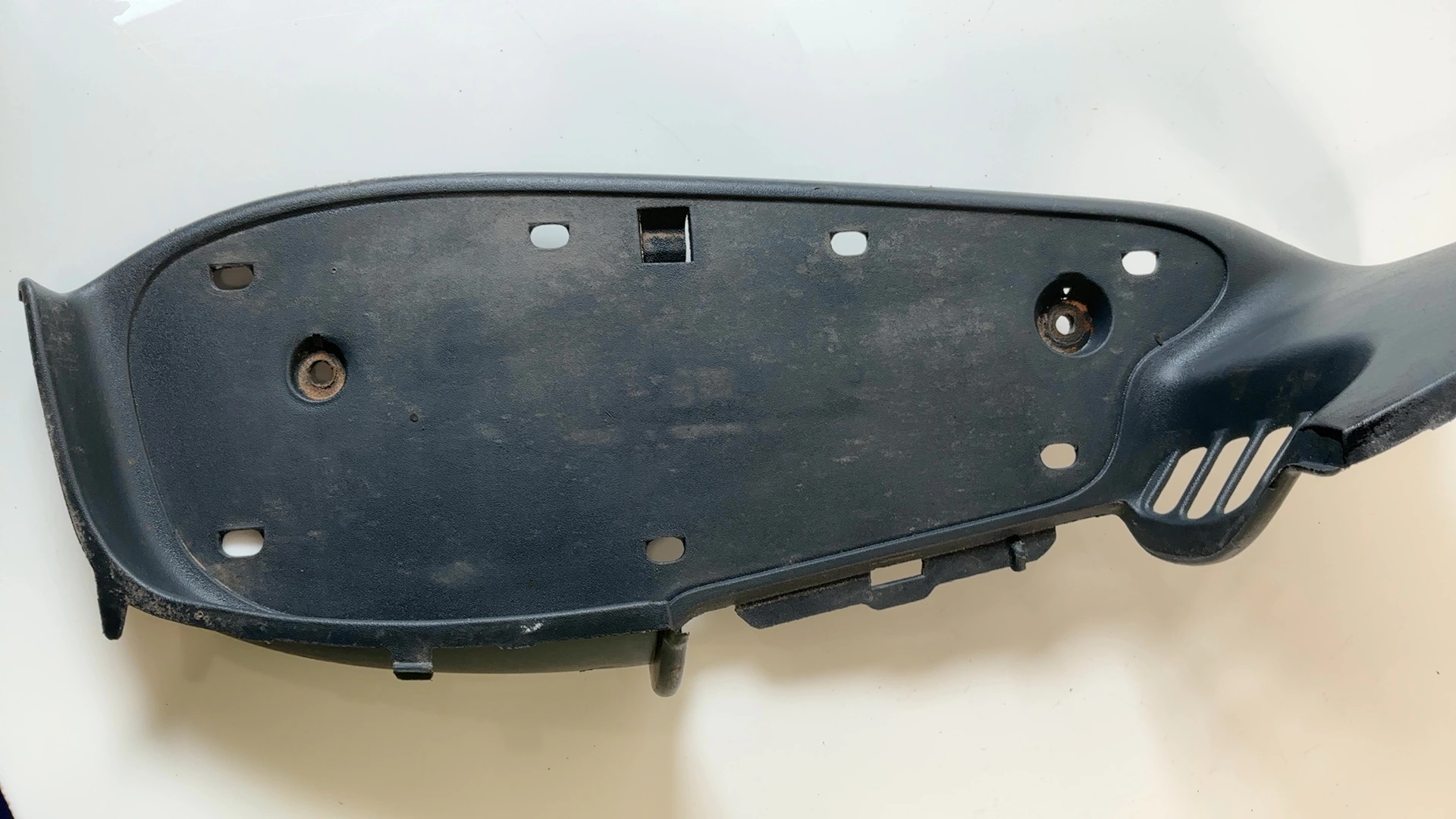 Gilera Runner 50 125 180 200 Right Floor Footrest Panel 1997-2005 OEM 299776 - Image 4