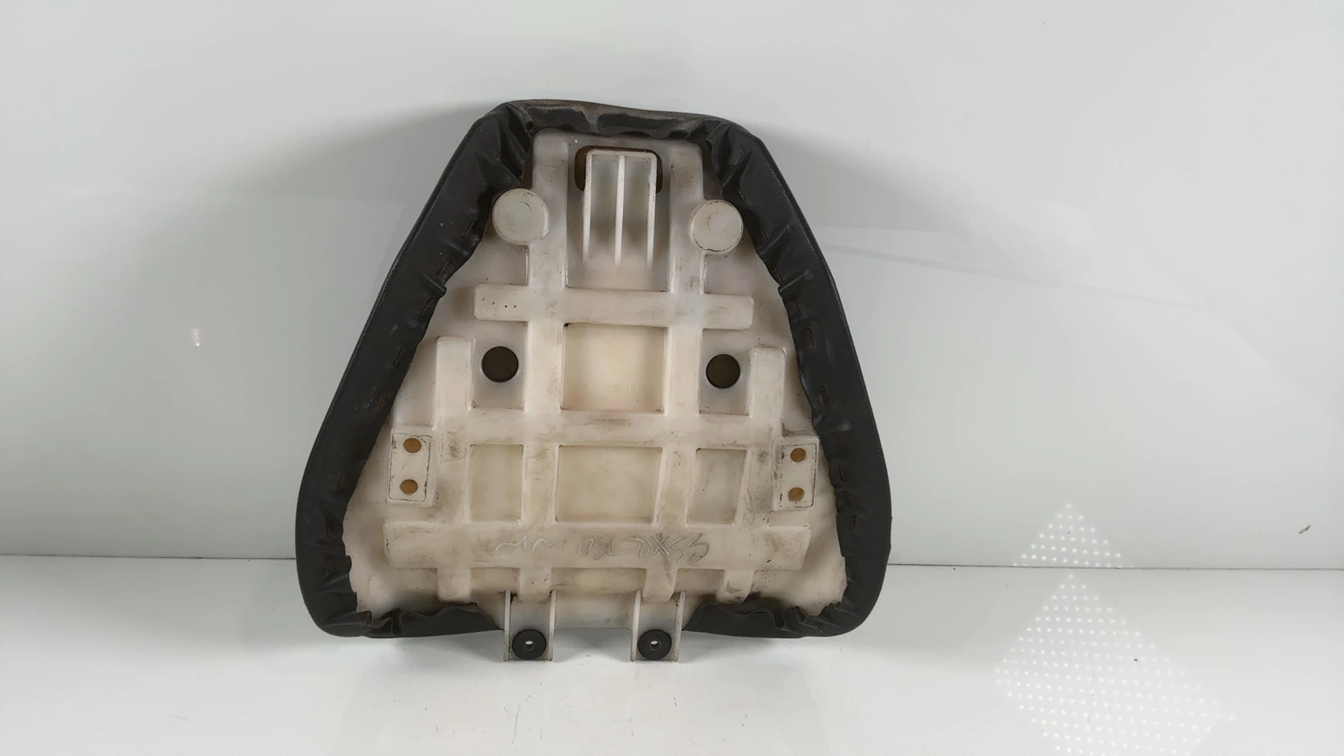 Suzuki GSXR 600 750 SRAD 600cc Front Rider Seat 1996-2000 OEM 45100-33E00-R42 - Image 2