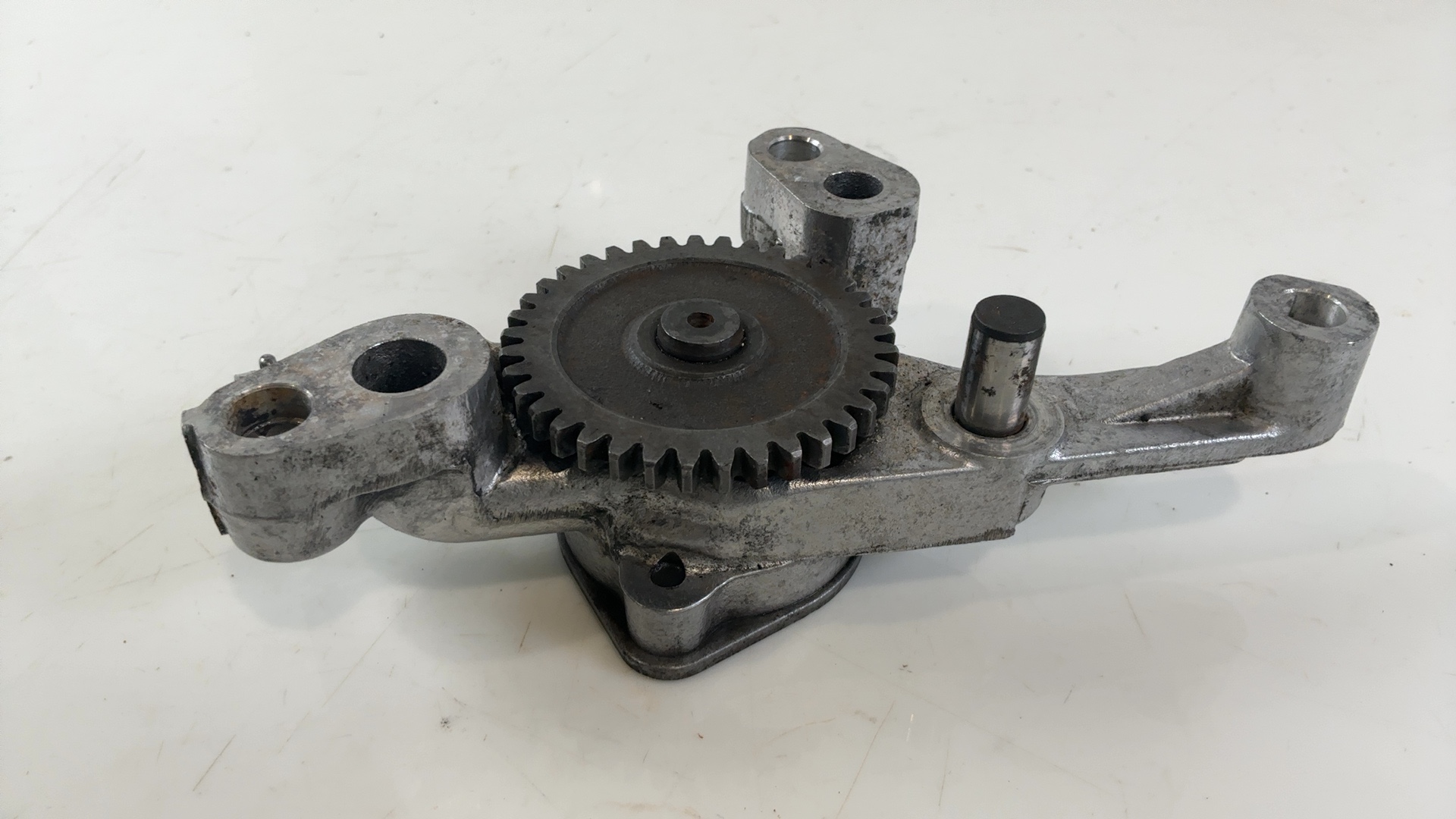 YAMAHA XS360 XS400 360CC Engine Motor Oil Pump 1976-1983 OEM 1L9-13300-00-00 - Image 6