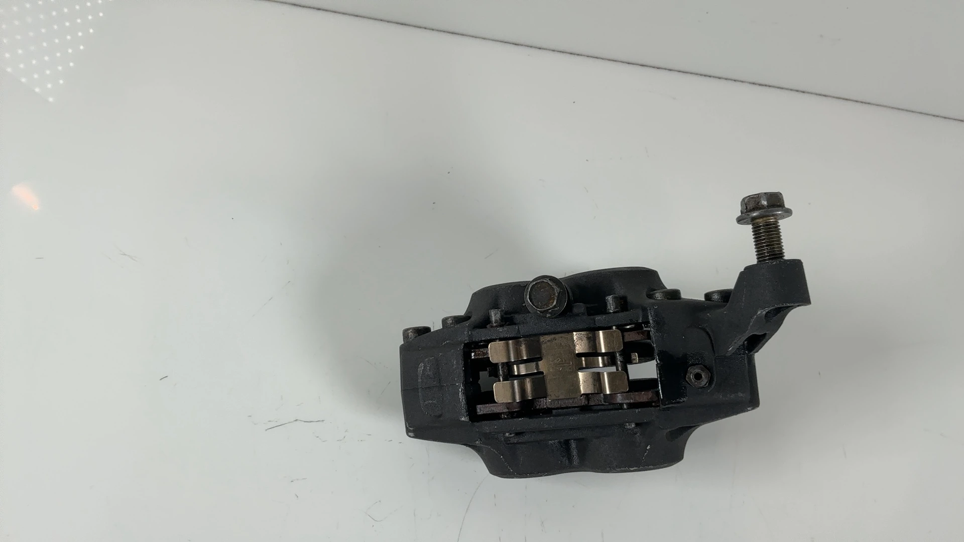 Yamaha FZR1000 EXUP 3GM 1000cc Front Left Brake Caliper 1991-93 3GM-2580T-50-00 - Image 3