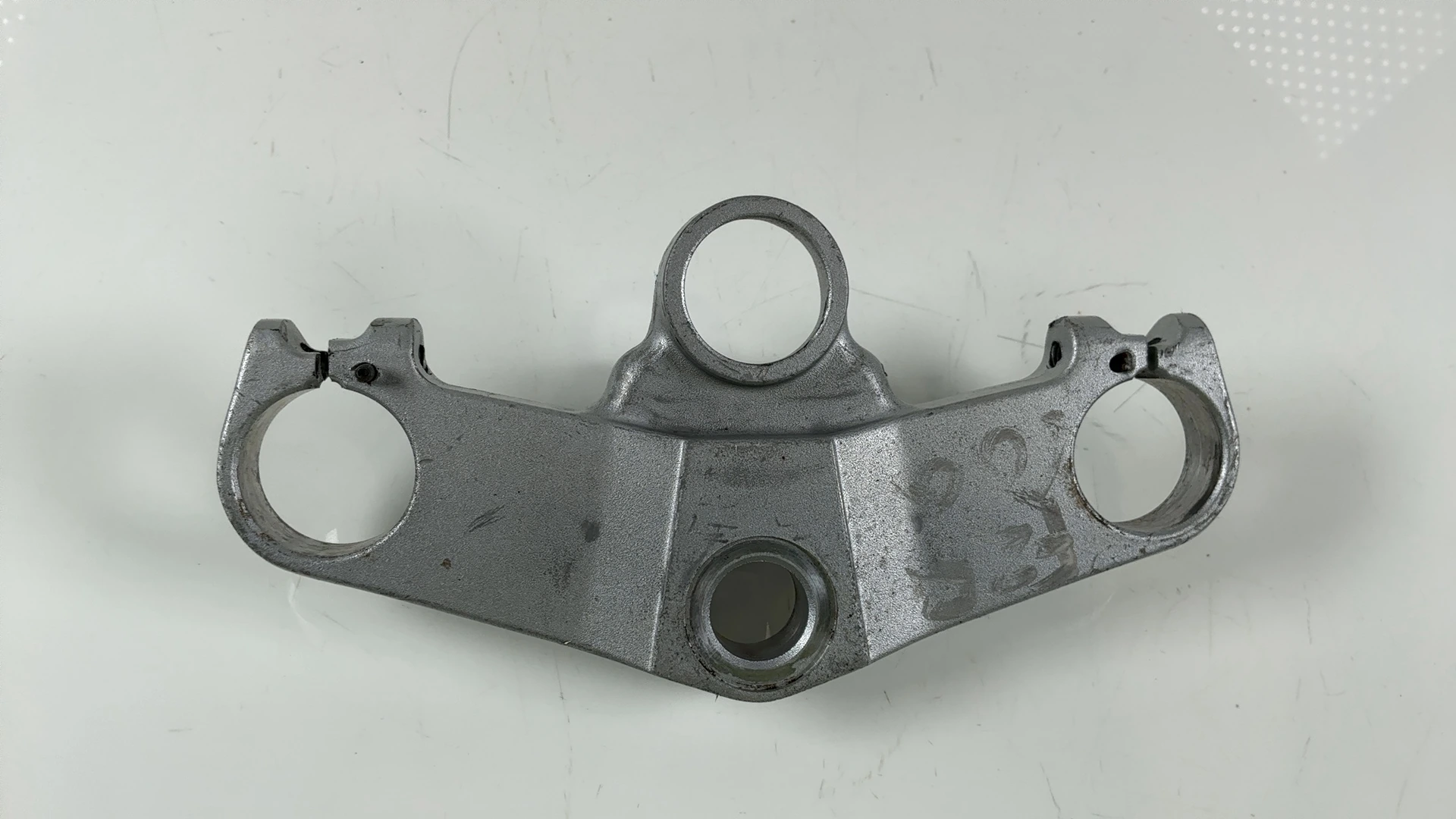 Yamaha FZR600 3HE 600cc Upper Fork Yoke Bridge 1989-1993 OEM 3HE-23435-00-00 - Image 6