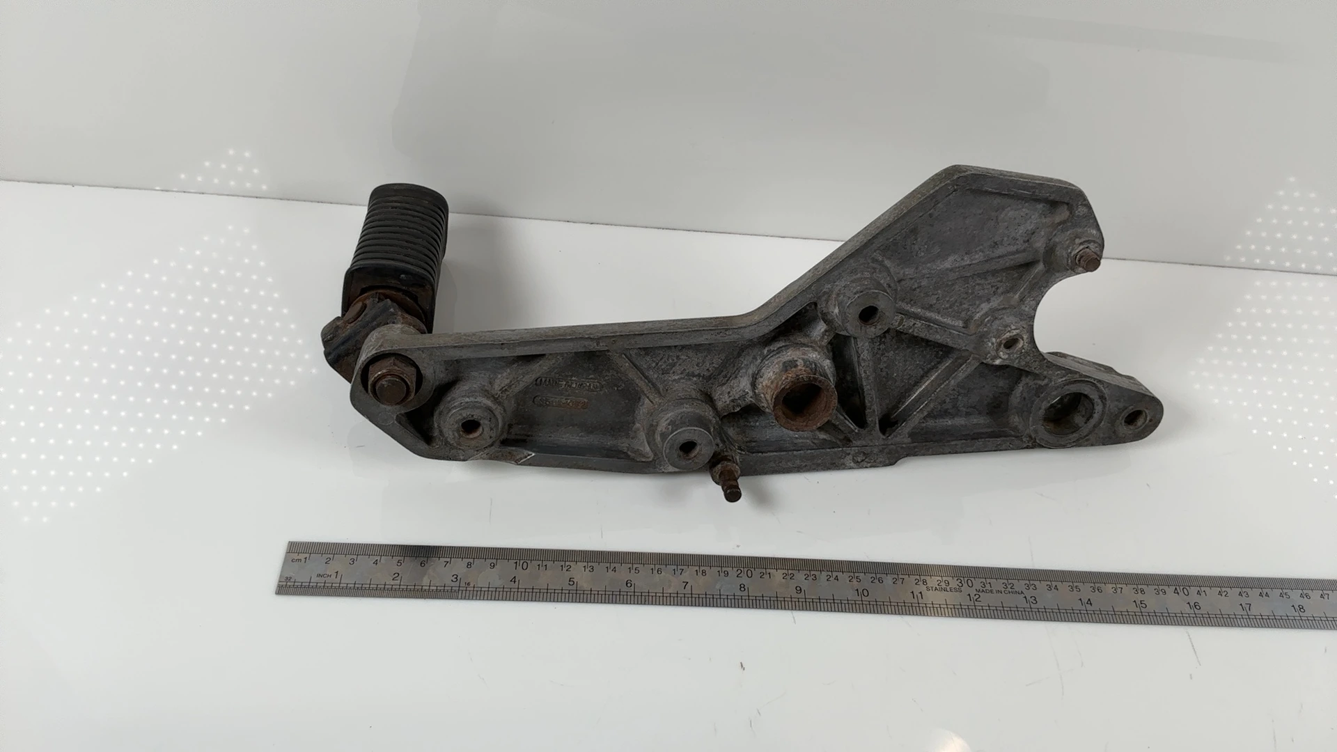 Kawasaki KZ1100 Shaft 1100cc Right Front Footrest Peg Bracket 1981-83 35011-1072 - Image 7