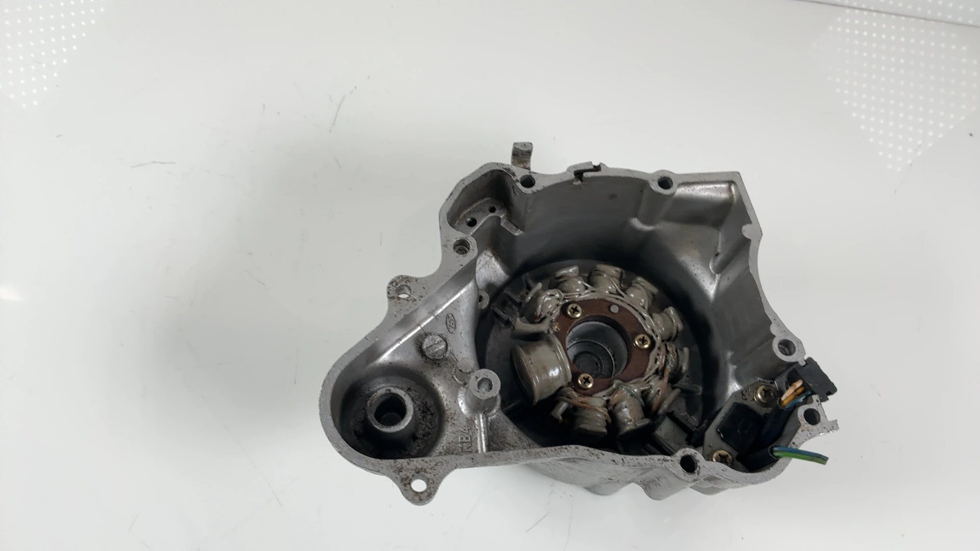 Honda Rebel 250 CMX250 250cc Engine Left Stator Cover 1985 OEM 11341-KB4-700 - Image 4