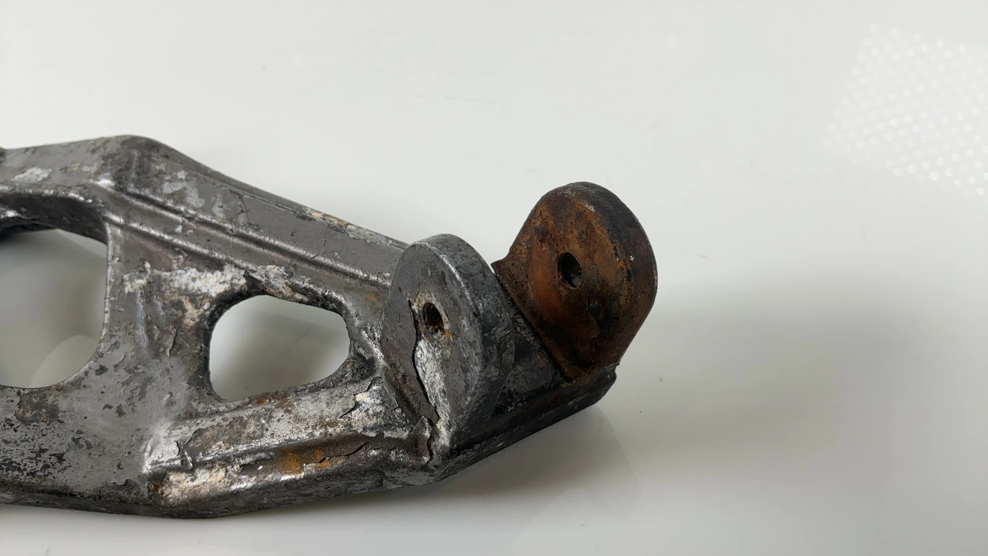 Kawasaki Ninja ZXR750 ZX750H 750cc Rear Left Footrest Bracket 1989-90 35011-1479 - Image 3