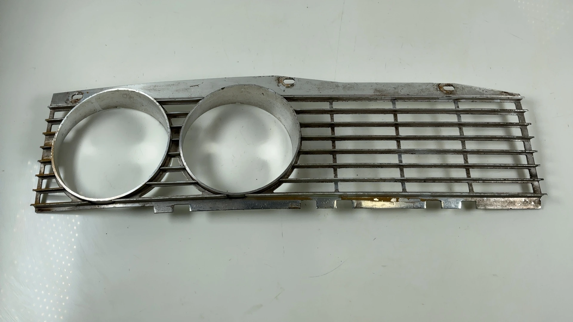 Rover P6 2000 S1 1980cc Front Grille LH Left Hand 1963-1970 OEM 364196