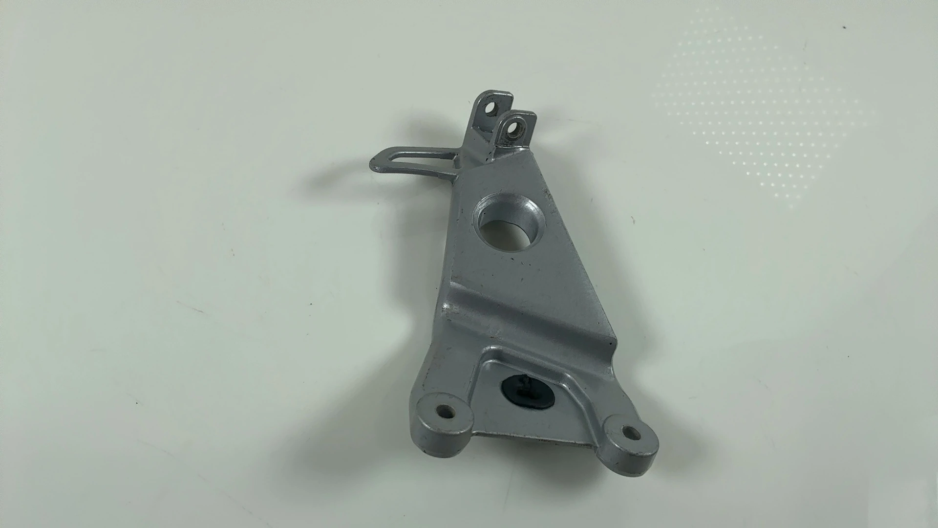 Honda NSR 125 JC22 125cc Left Rear Footrest Bracket 1994-01 OEM 50750-KBS-900ZB - Image 3