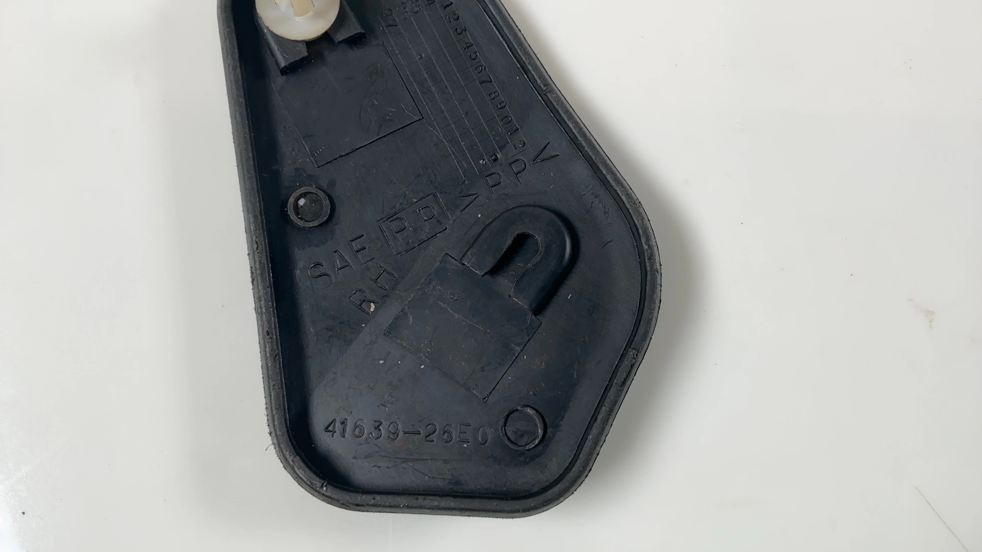 Suzuki Bandit GSF600 600cc Right Frame Infill Cover Cap 1995-1999 OEM 41639-26E00 - Image 7