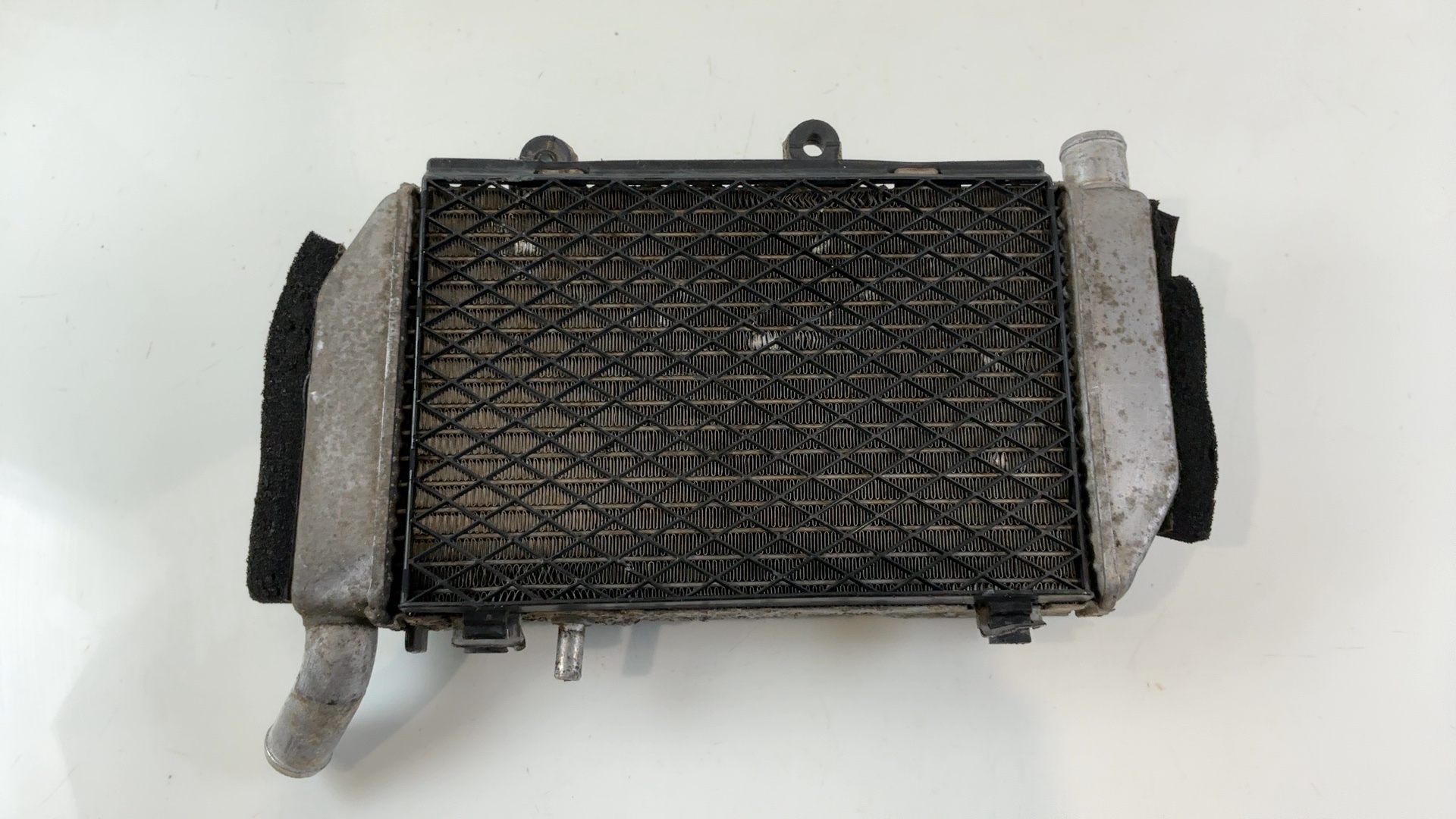 Honda Interceptor VFR800 RC46 800 CC Right Radiator 1998-2001 OEM 19060-MBG-000