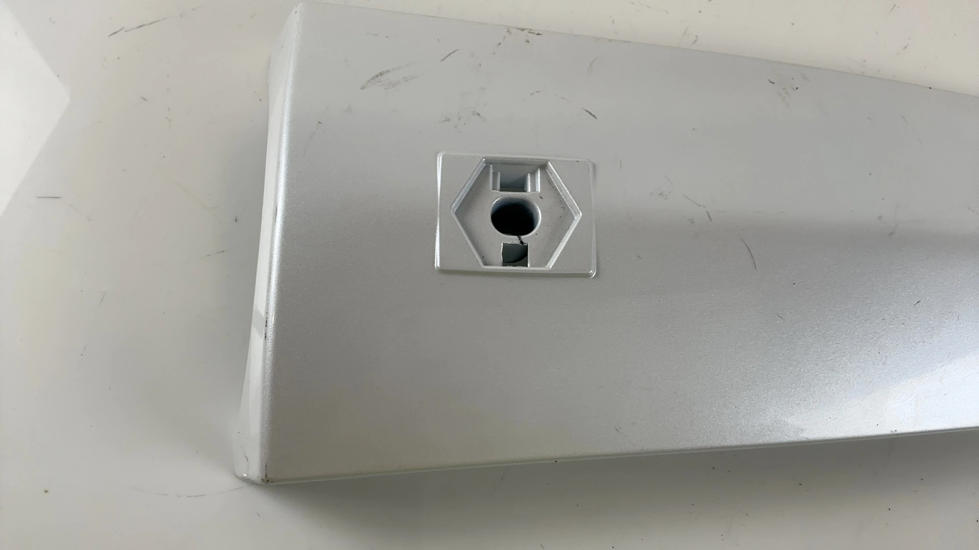 Piaggio Vespa LX 150 150cc Front Horn Cover Fairing 2005-2006 OEM 622907 - Image 5