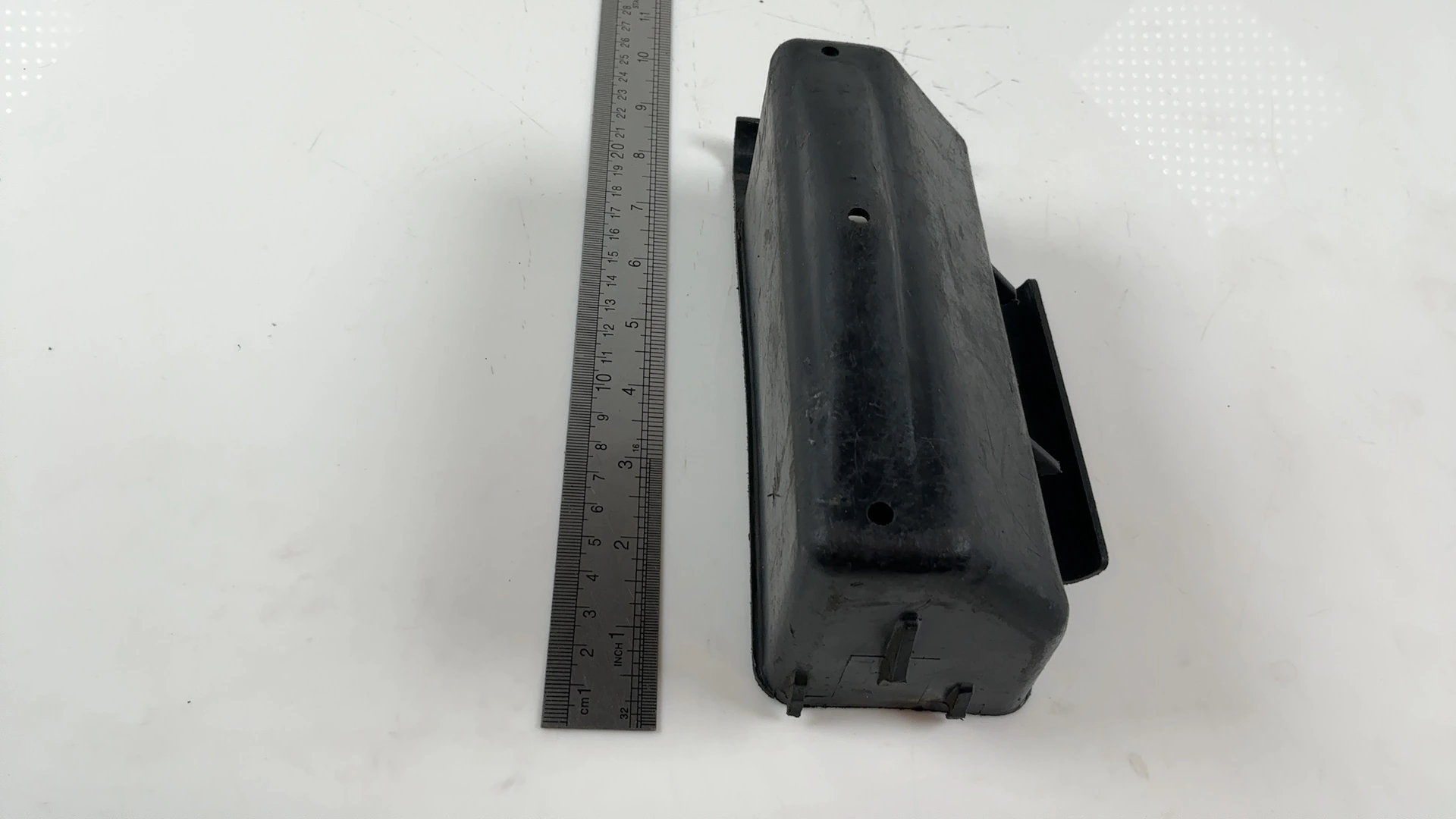 Suzuki GS550 GS550E GS550L 550cc Tool Tray Holder Box 1979 1980 OEM 41551-47000 - Image 4