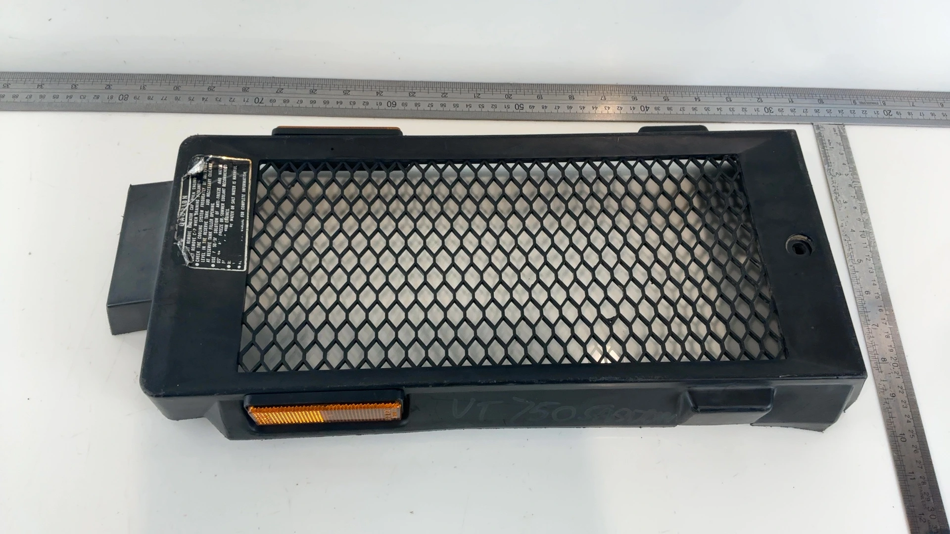 Honda Shadow VT750C 750 CC Radiator Cover Grill 1983 1984 OEM 19032-ME9-000 - Image 3