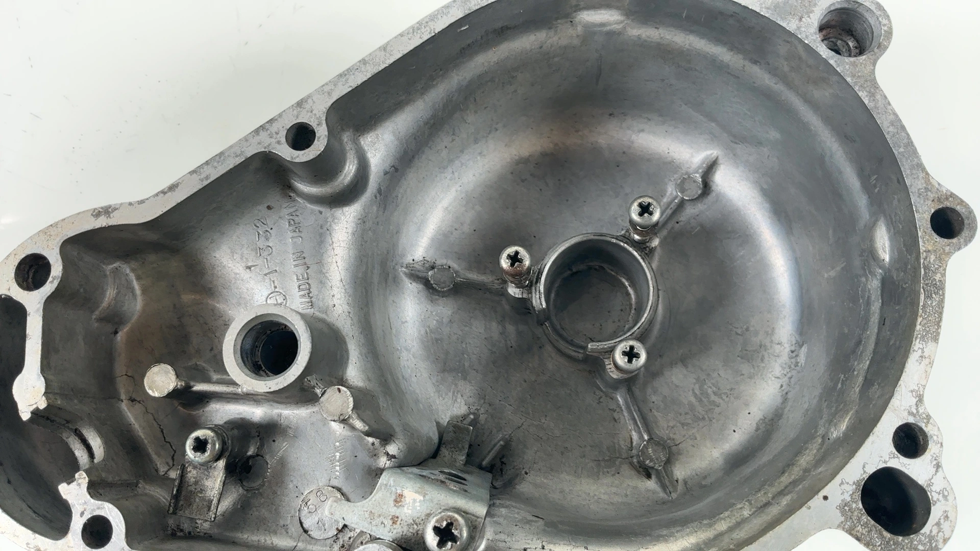 Suzuki GS550 GS750 550cc 750cc Generator Stator Cover 1976 1977 OEM 11351-45001 - Image 6