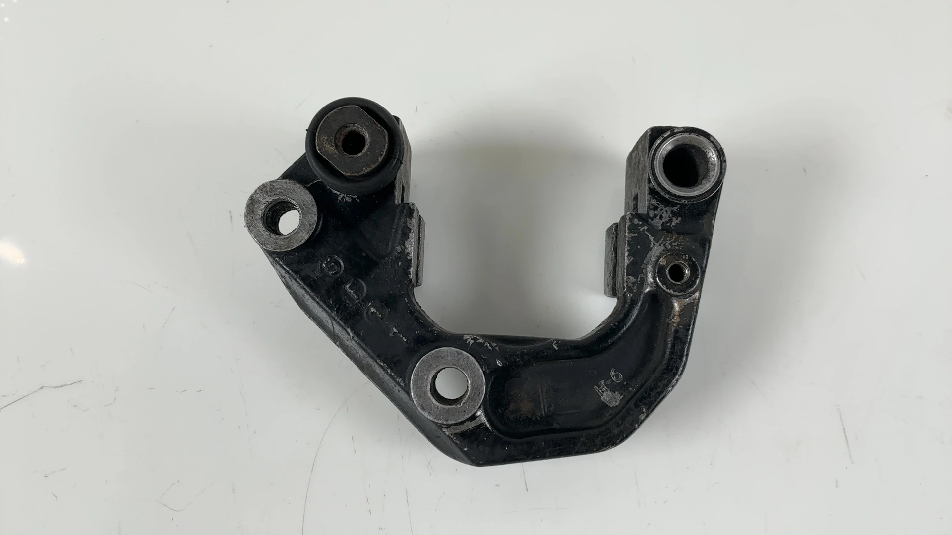 Honda CB400N Super Dream L-Front Brake Caliper Bracket 1978-1984 45110-415-611 - Image 4