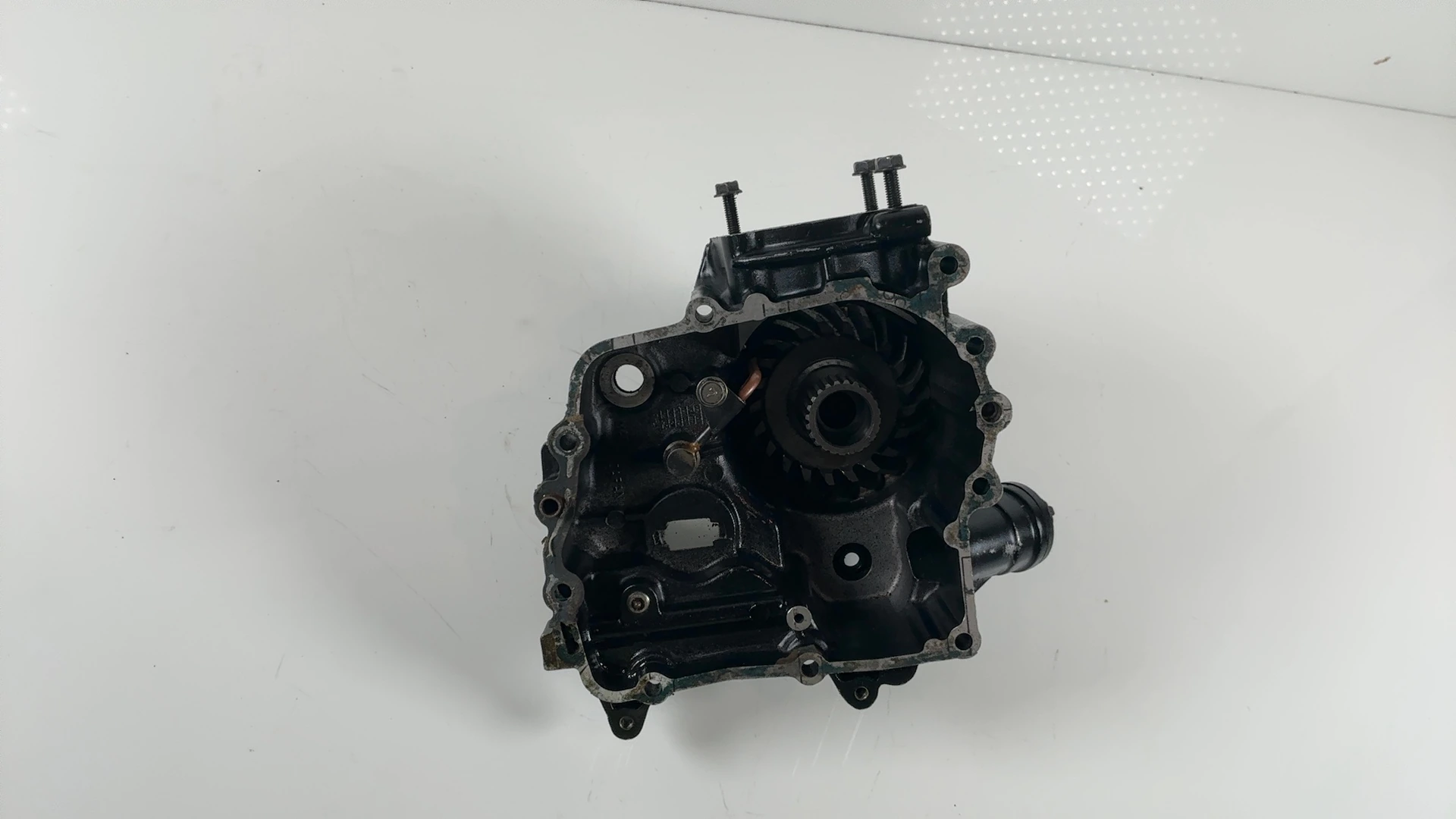 Kawasaki GTR 1000 ZG1000 1000cc Output Gear Case 1987-1994 OEM 14025-1418 - Image 6
