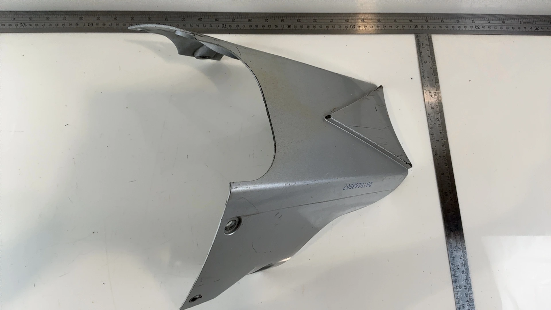Suzuki GSX-R600 SRAD 600CC Lower Belly Rear Cowl Fairing 1996-99 OEM 94661-33E0 - Image 4